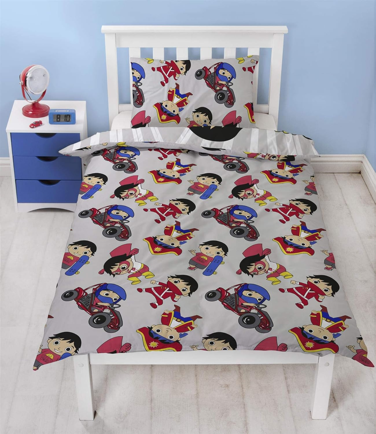 Batman Ryans World Gang Reversible Single Duvet Cover Official Merchandise Red Titanium Combo Panda and Gus image number 2