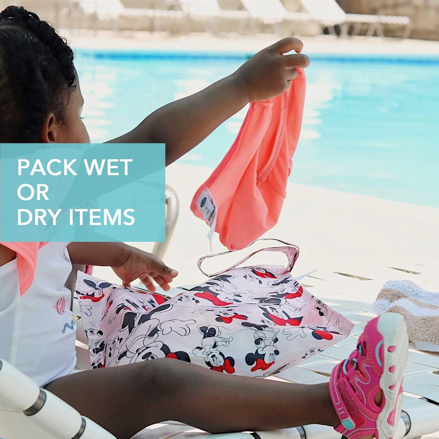 Bumkins Disney Waterproof Wet Bag 12X14, Washable, Reusable for Travel, Beach, Pool, Stroller, Diapers, Dirty Gym Clothes, Wet Swimsuits, Toiletries, Electronics, Toys - Minnie Mouse Classic image number 4