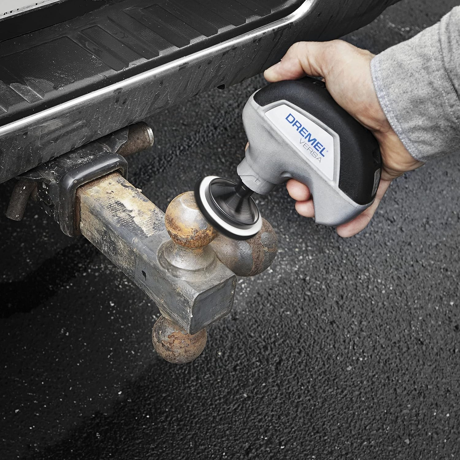 Dremel Versa Mega Accessory Kit - 16 Pcs, Black, Cleaning Kit, 15 Cleaning Pads, 1 Corner Brush, Nylon Storage Bag, Soft Fibers Bristles, Cast Iron Material image number 5