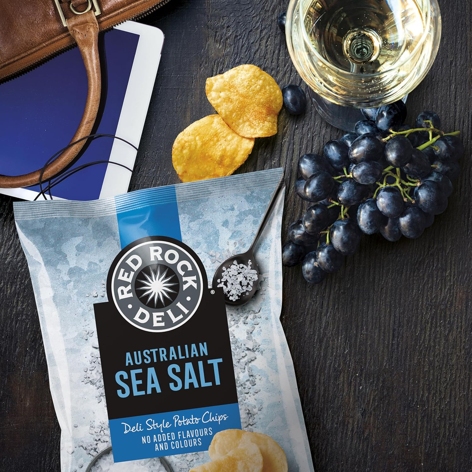 Red Rock Deli Sea Salt Potato Chips Share Pack 165G image number 6