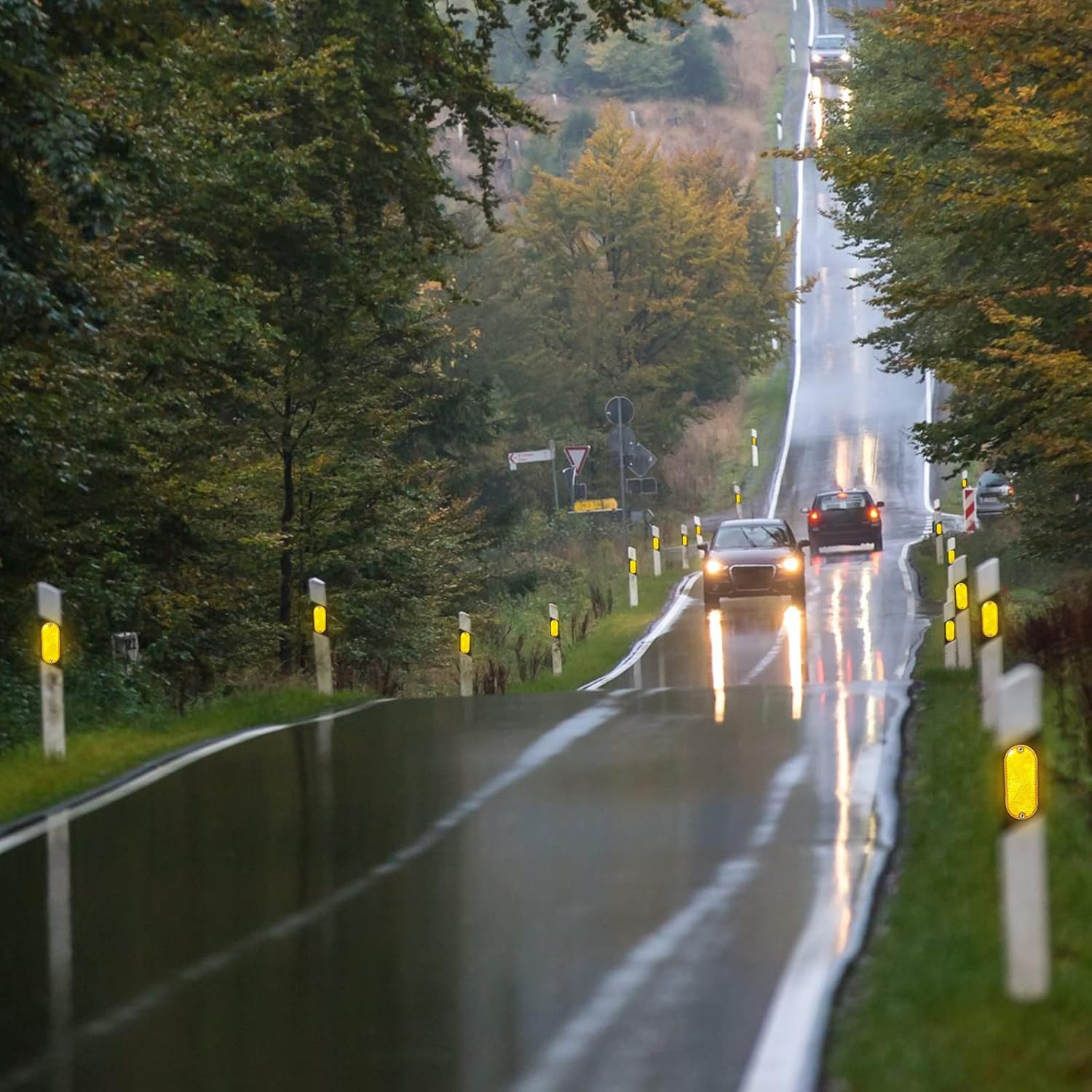 Tallew 10 Pack Front Reflector Oval Reflector for Driveway Fence Gate Posts Trailers Safety Reflectors Automobiles Boats Mailboxes Reflector with Center Mounting Hole (Yellow) image number 1