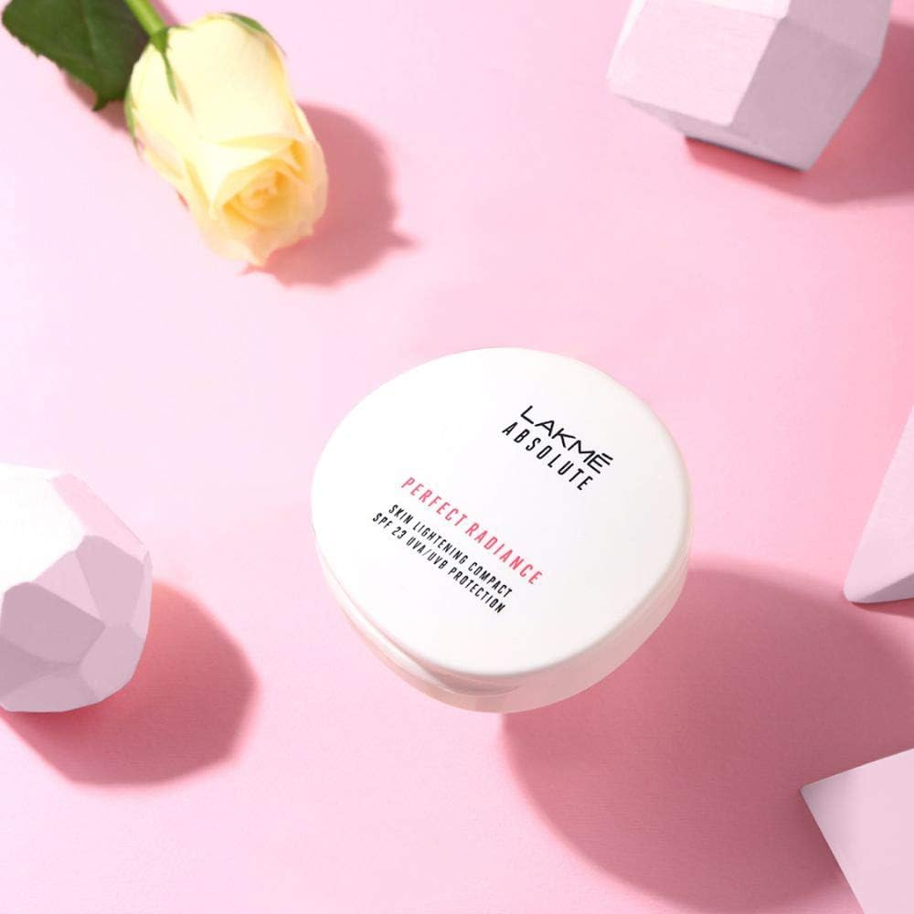 Lakme Perfect Radiance Compact, Beige Honey 05, 8G image number 3