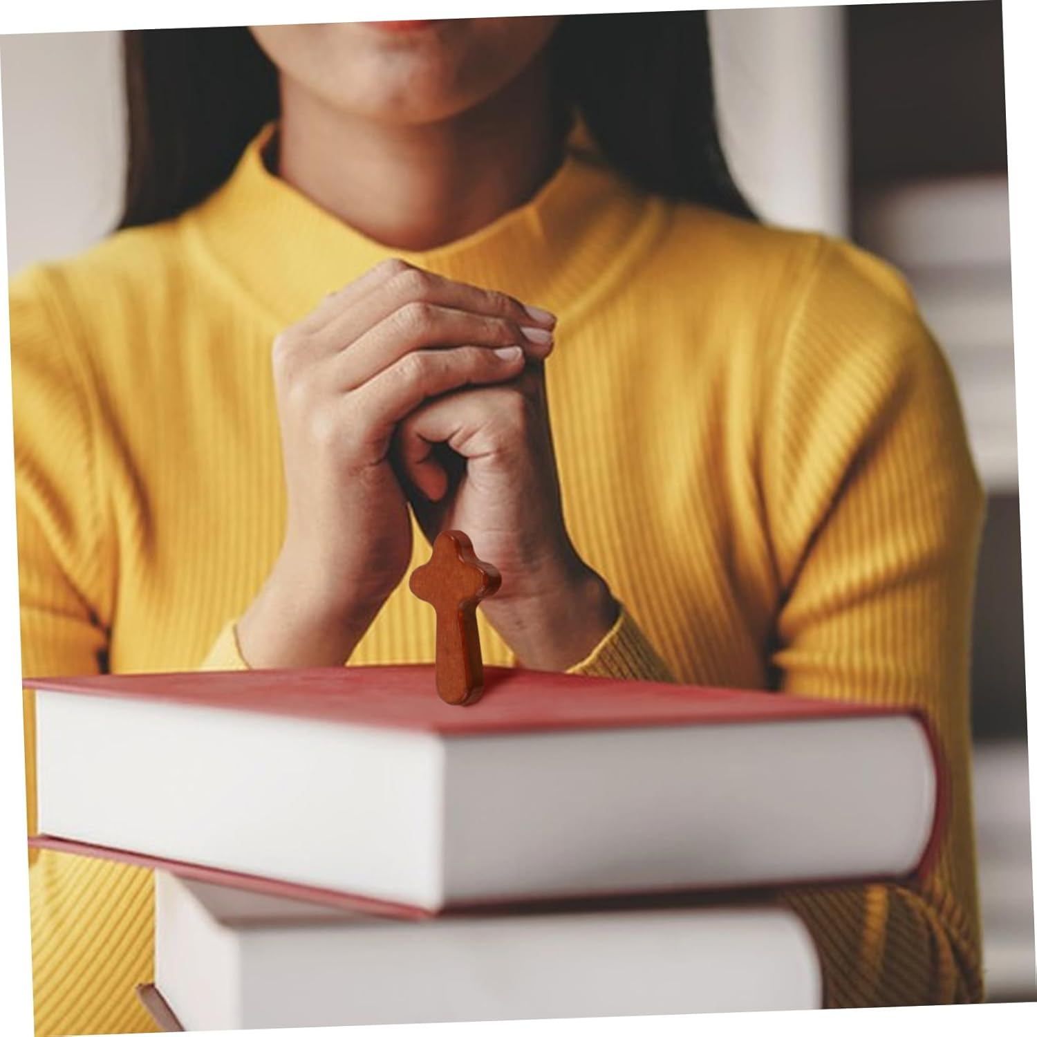 MUELODSIC 3Pcs Wooden Jesus Cross Portable Hand Holding Prayer Cross Small Pocket for Religious Needs