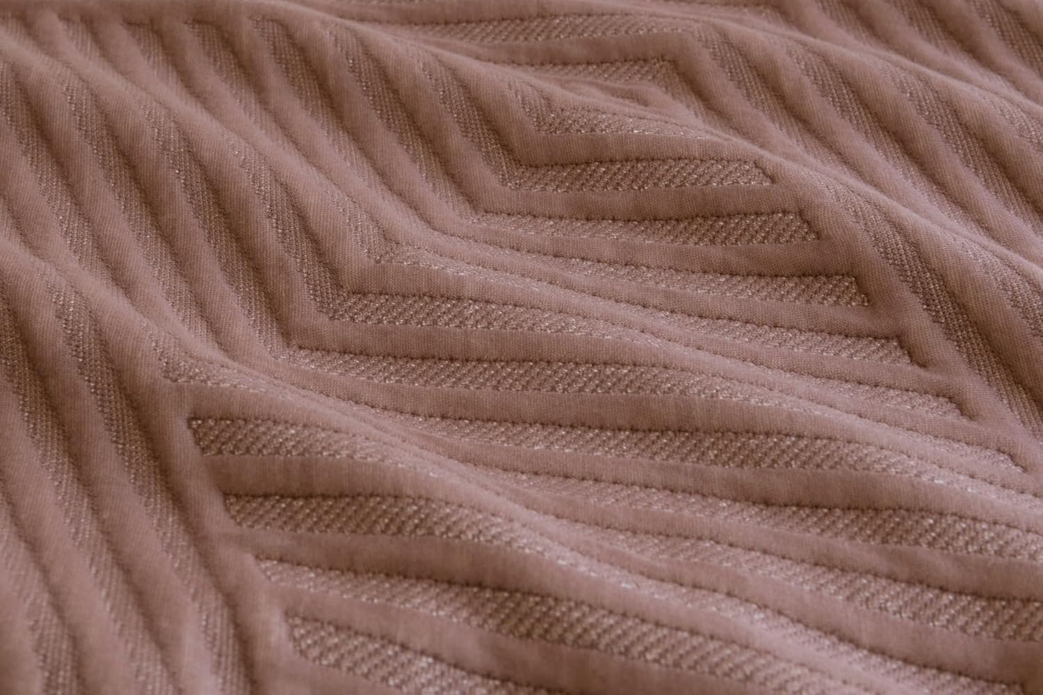 Ardor Boudoir Alton Jacquard Burlwood Quilt Cover Set, Burlwood, King image number 2