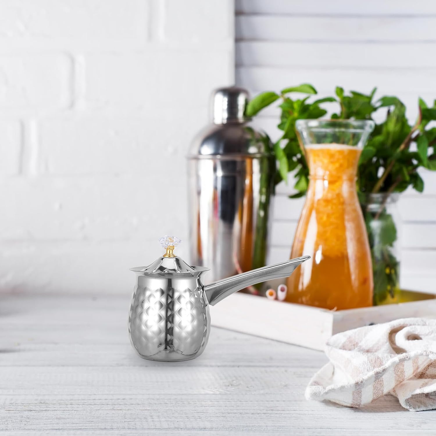 ABOOFAN Stainless Steel Milk Pitcher Household Steaming Pitcher with Ergonomic Handle for Espresso Latte Art Cappuccino Frothing Clean Milk Frothing Cup for Coffee Brewing Random Color image number 3