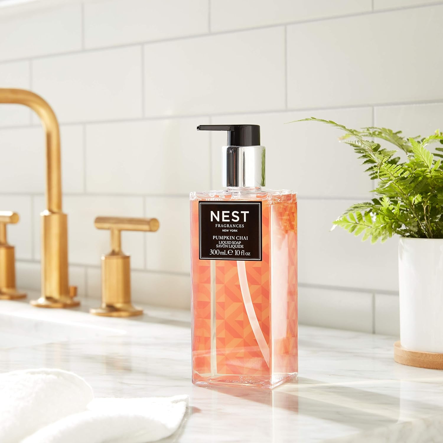 NEST Fragrances Scented Liquid Hand Soap- Pumpkin Chai, 10 Fl Oz image number 2
