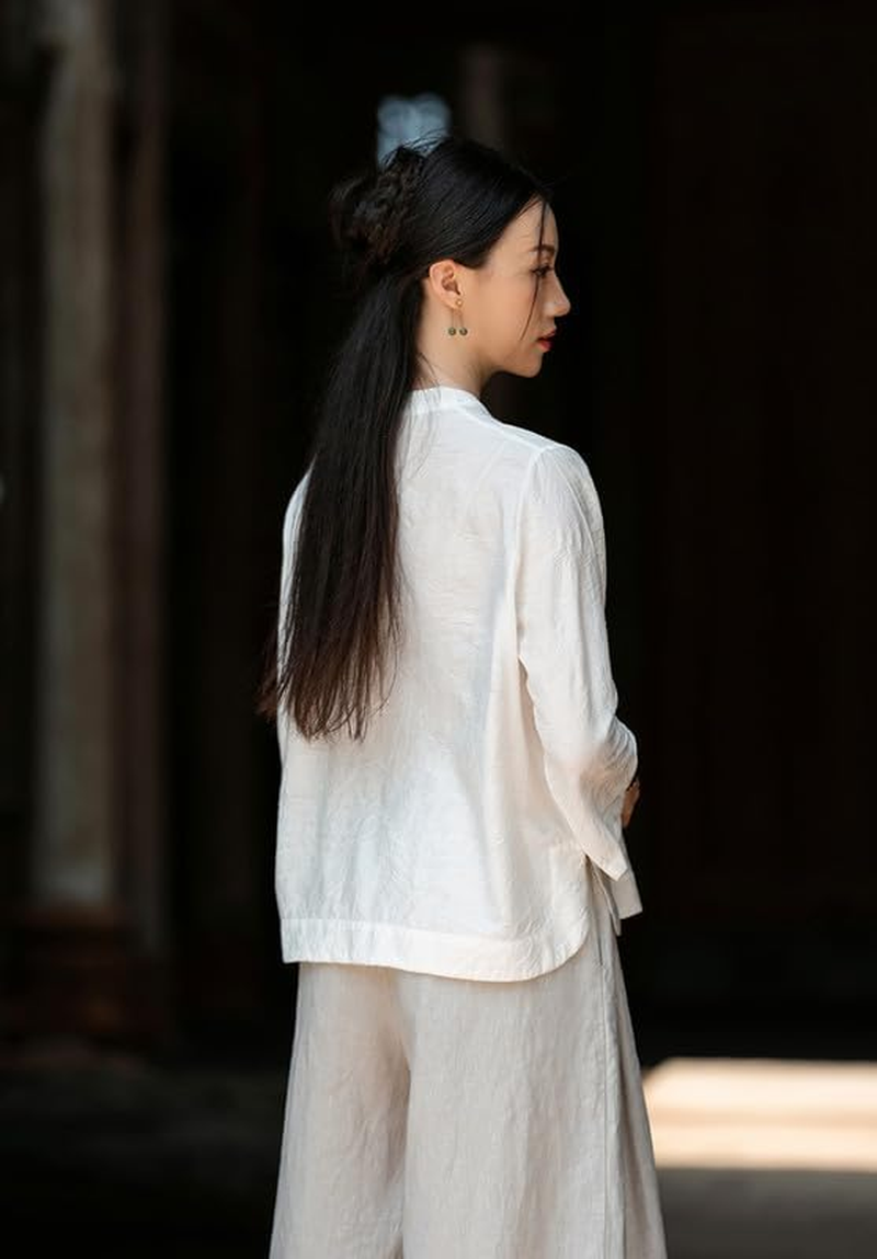 Elegant Floral Shadow Jacquard Chinese Style Blouse Vintage Shirt for Women image number 6