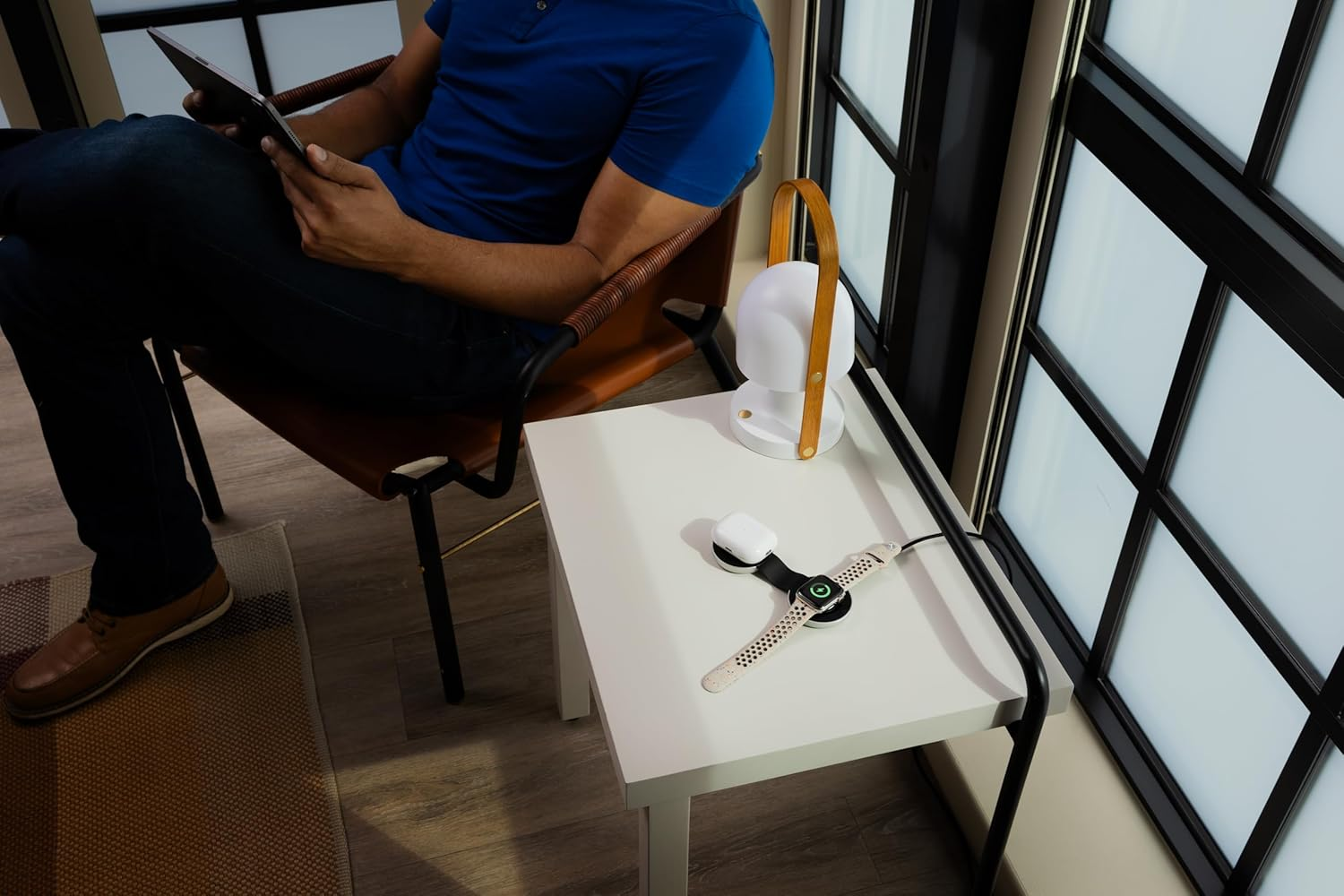 Twelve South Butterfly 2-In-1 USB-C Magsafe Charger - Compact Travel-Friendly Design, Fast-Charges Iphone, Airpods and Apple Watch, Includes USB-C Cable, US Power Adapter + 4 International Adapters image number 3