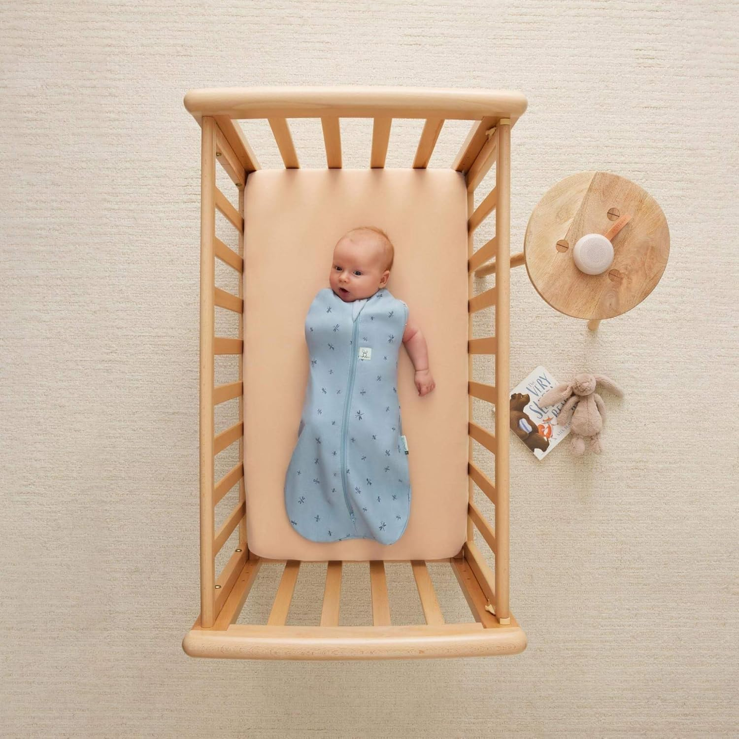 Ergopouch 1.0 TOG Cocoon Swaddle, 6-12 Months &ndash; Dragonflies Print &ndash; Organic Cotton Swaddle & Sleeping Bag in One &ndash; Arms In/Out &ndash; Easy-To-Use Two-Way Zipper &ndash; Designed for Safety & Comfort image number 2