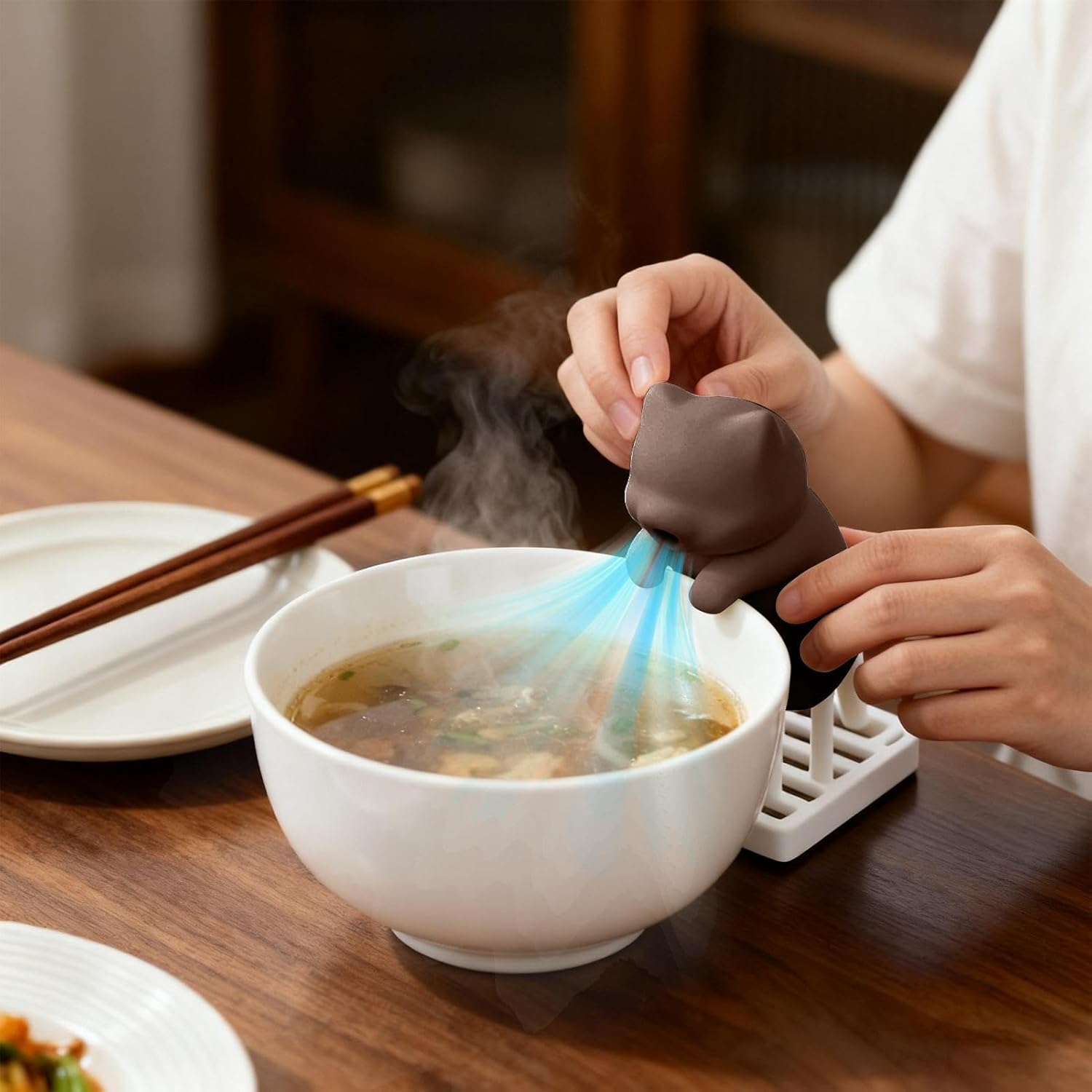 Mini Food Cooling Fan, Usb Rechargeable Cat-Shaped Cooler with Portable Design, Food Cooling Tool for Home, Kitchen Gadget, Kitchen & Dining Gadgets Accessory for Offices Travel 3.15X2.56 Inches