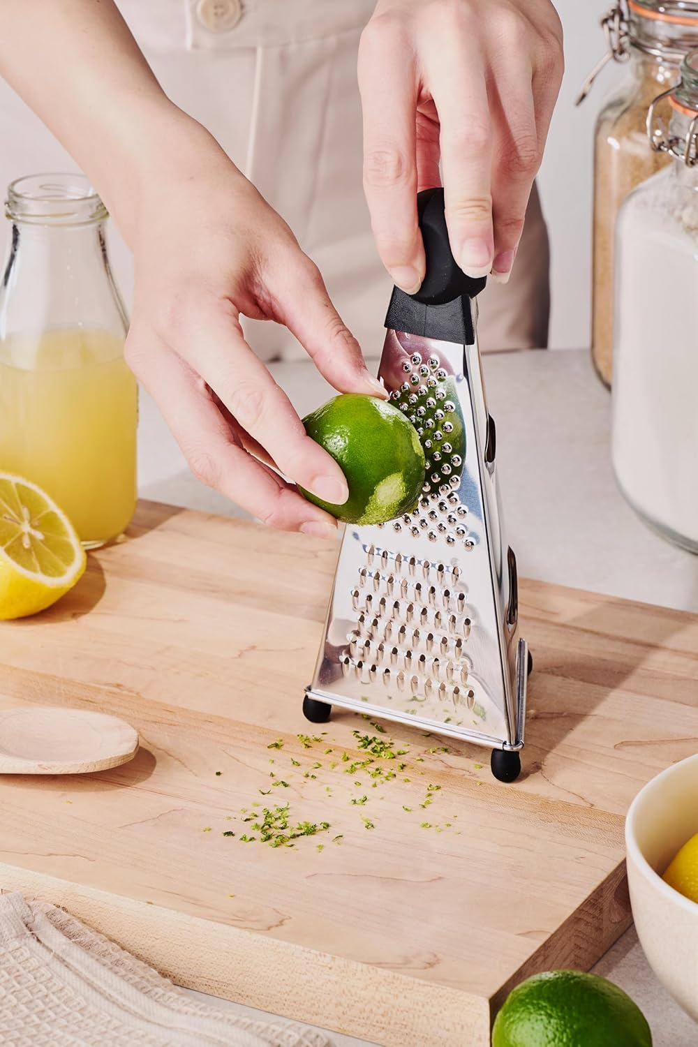 Avanti Lifestyle 3 Way Triangular Stainless Steel Grater, 20 Cm Size Silver/Black image number 5