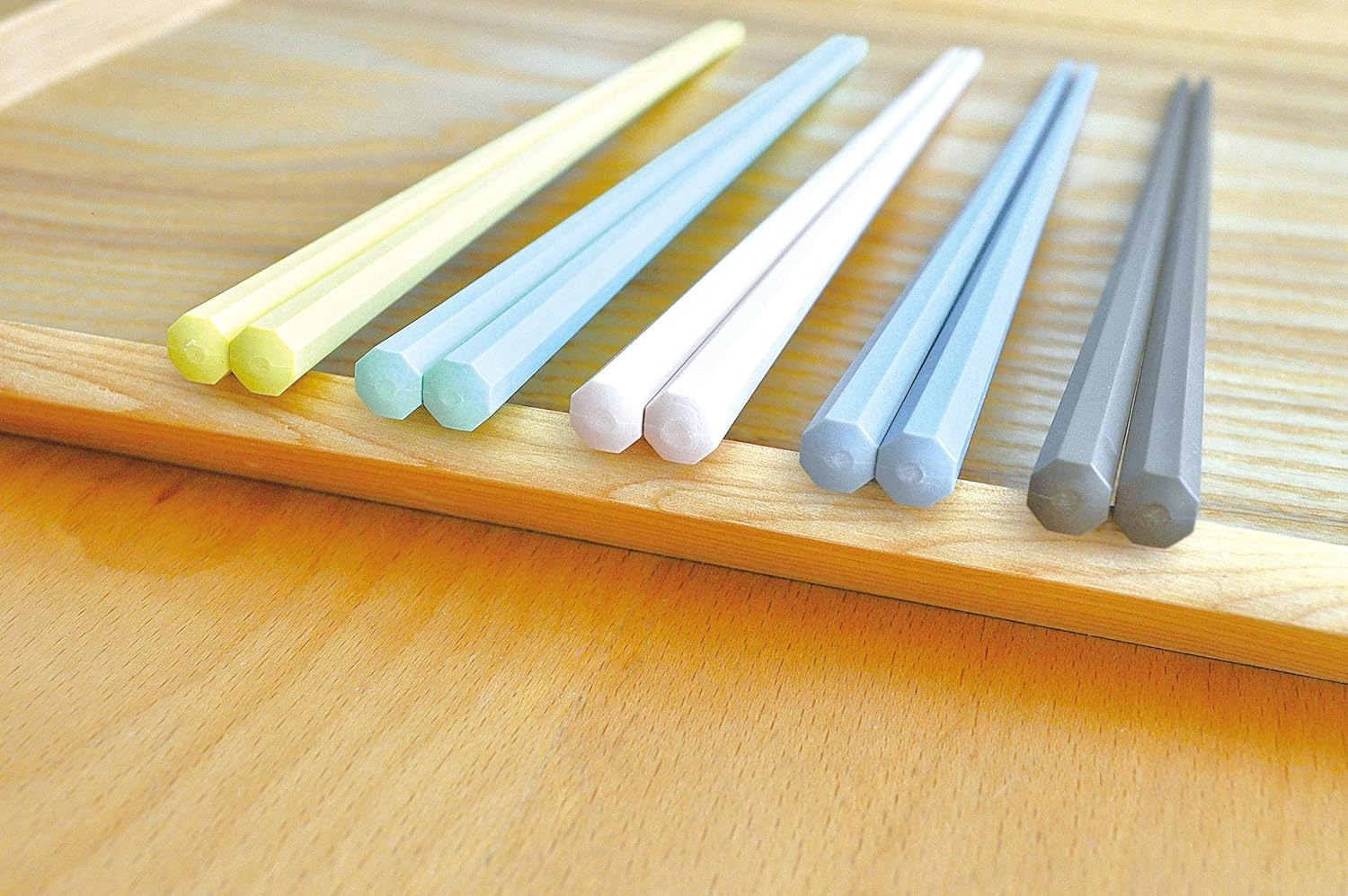 Octagonal Chopsticks Pastel Set of 5 0824 image number 1