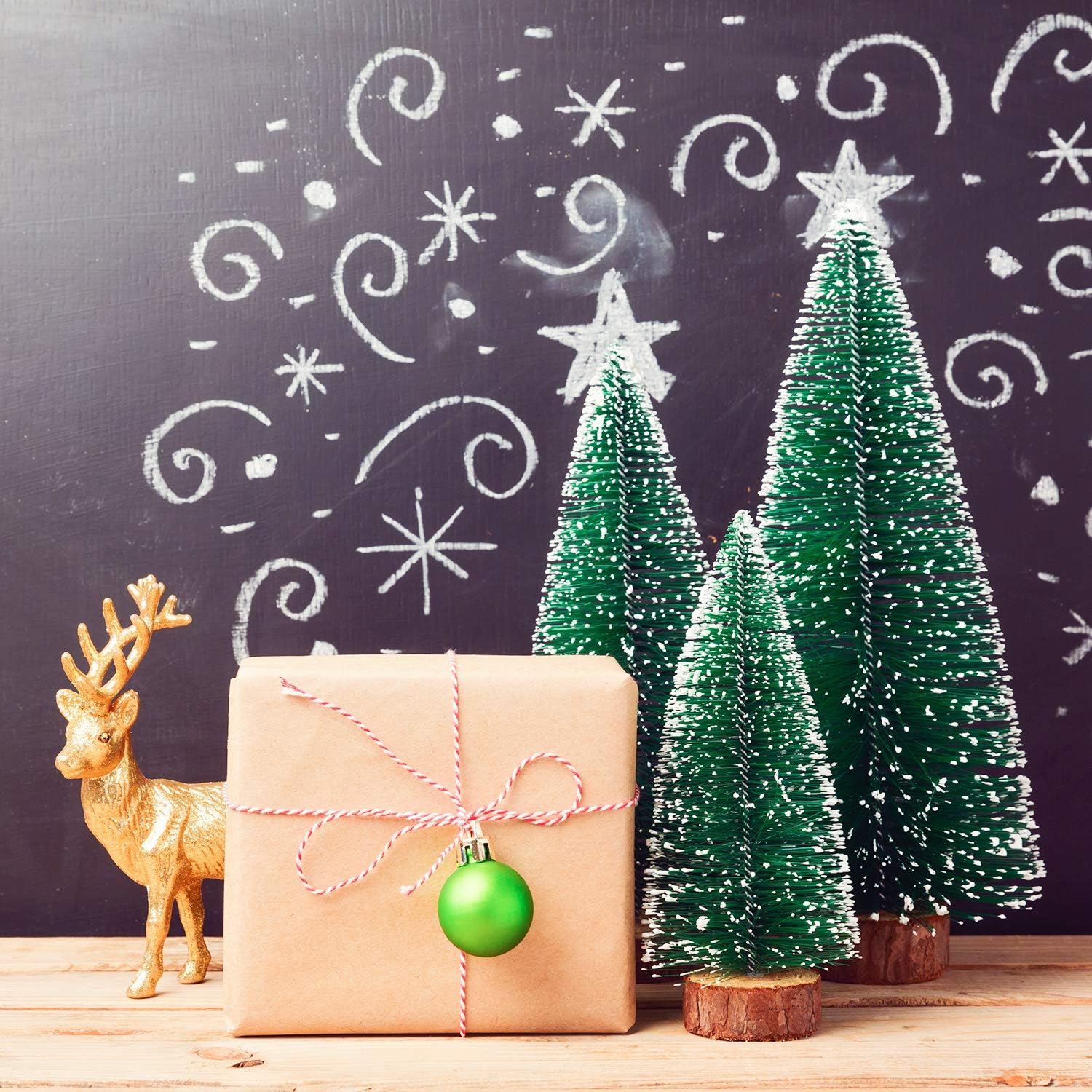 KUUQA 46Pcs Mini Christmas Village Trees Bottle Brush Trees Sisal Snow Forested Trees with Christmas Wreaths for Christmas House Decorations, Diorama Models image number 1