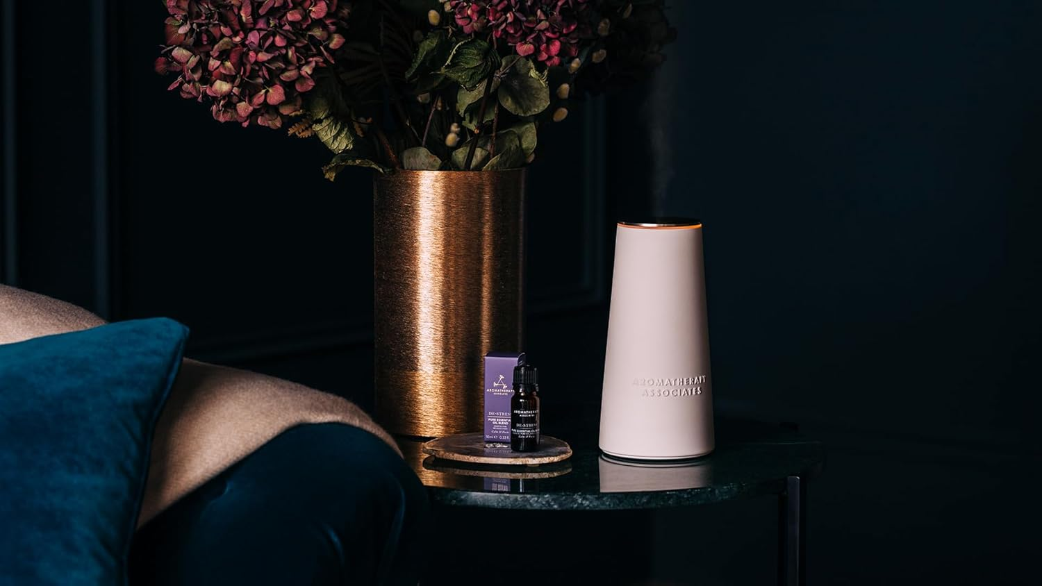 Aromatherapy Associates Deep Relax Pure Essential Oil Blend, 10 Millilitre image number 5