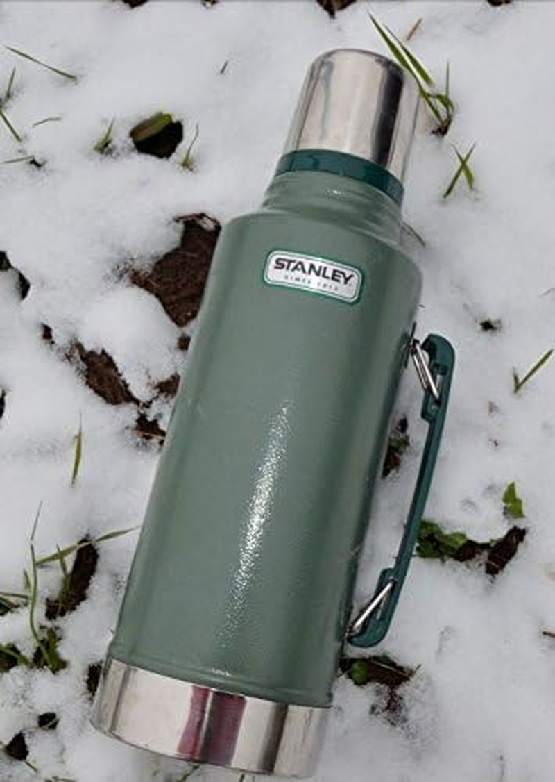 Stanley Classic Vacuum Bottle 2QT Hammertone Green