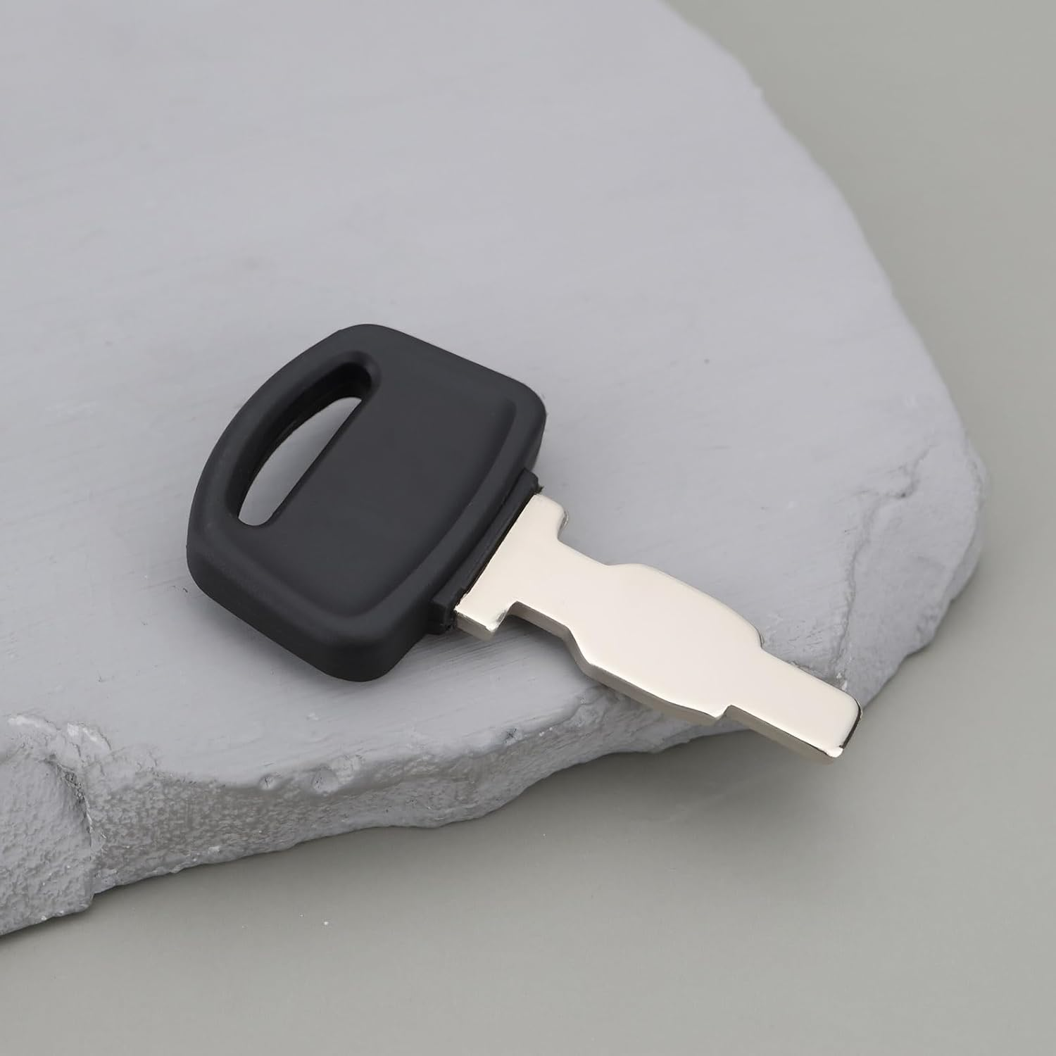 Create Idea 2Pcs Mini Excavator Key Compatible with AGT Agrotk H15R GX160 2KW 5KW Diesel Generator image number 6