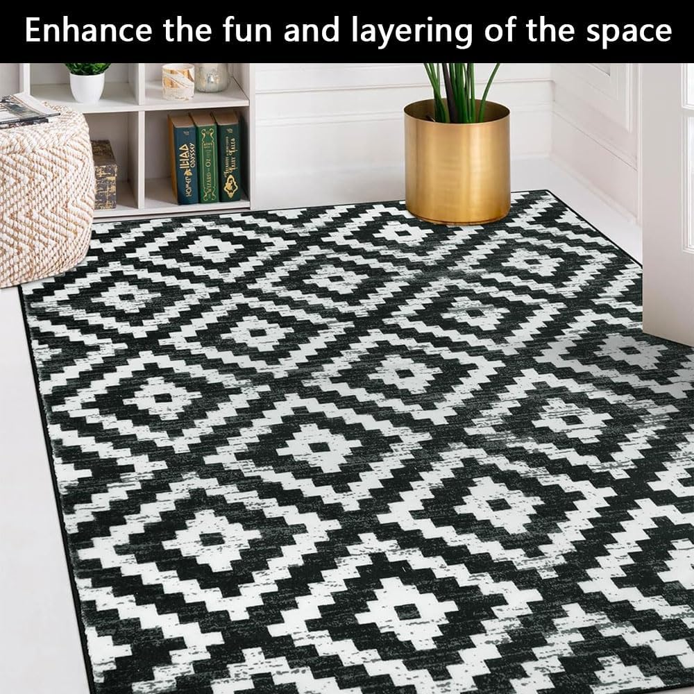 Reversible Outdoor Rug &ndash; Large Polyester Plastic Straw Patio Mat for RV, Camping, Porch, Deck, Balcony, Pool, Backyard, Picnic, Beach image number 4