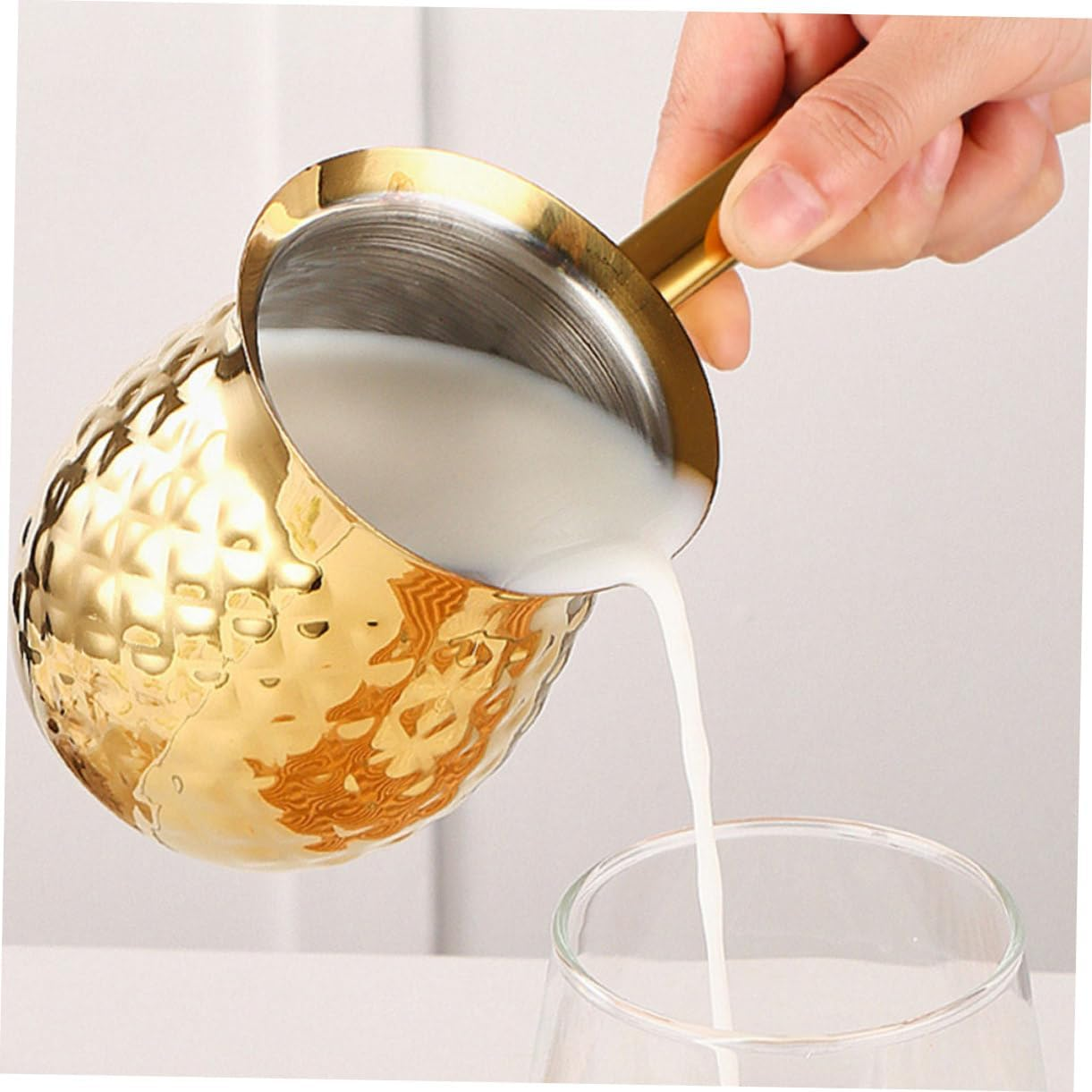 HIAKDOFT Vintage Turkish Cezve Coffee Pot 600Ml Metal Briki Coffee Maker Golden Small Pot for Home Kitchen Induction Cooktop Use image number 3