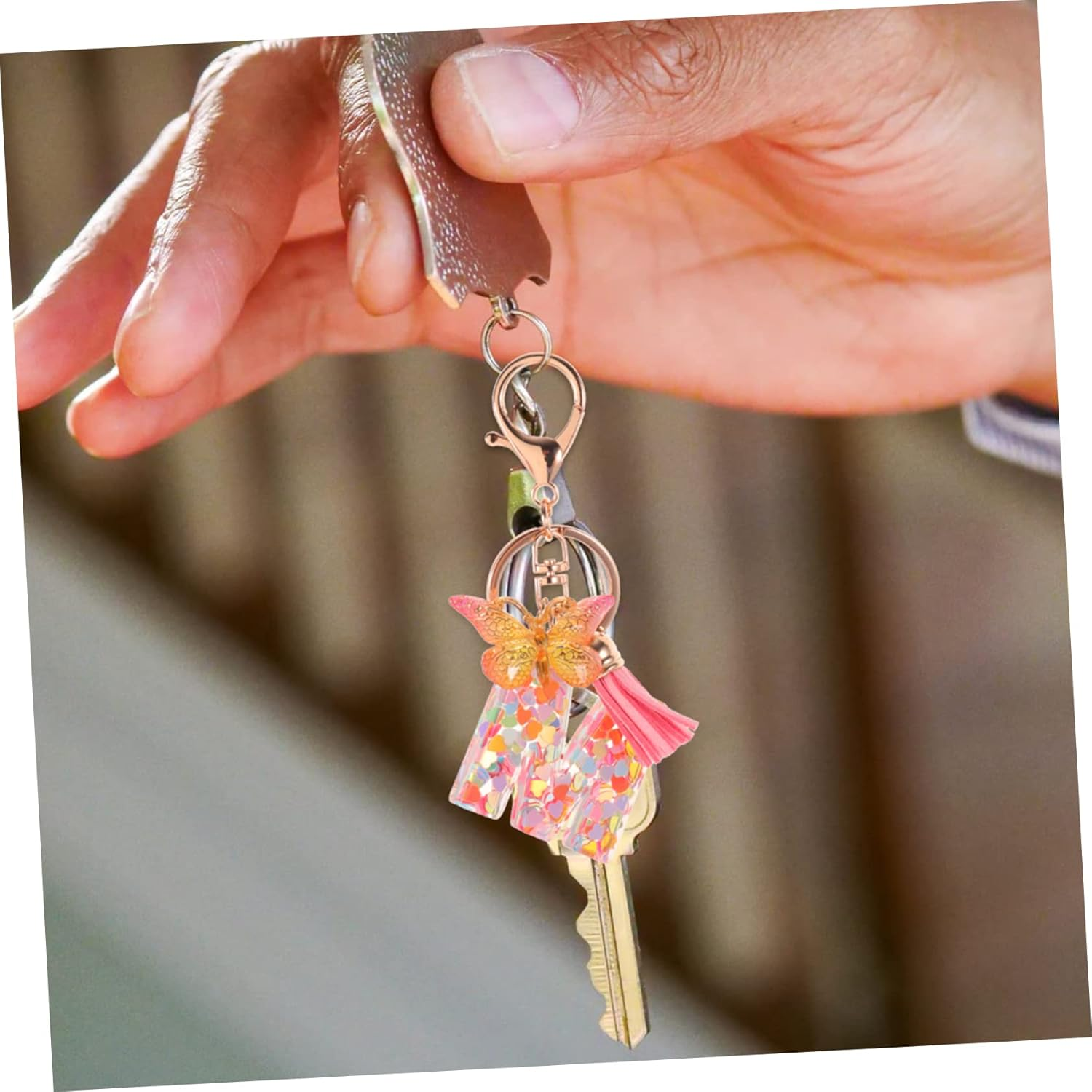 IWOWHERO 2Pcs Butterfly Alphabet Key Bulk Key Rings Girls Backpack Purse Key Chain for Car Keys Initial Letter Key Ring Letter a Keychain a Letter Keychain Bag Key Decor Decorative Keyring image number 3