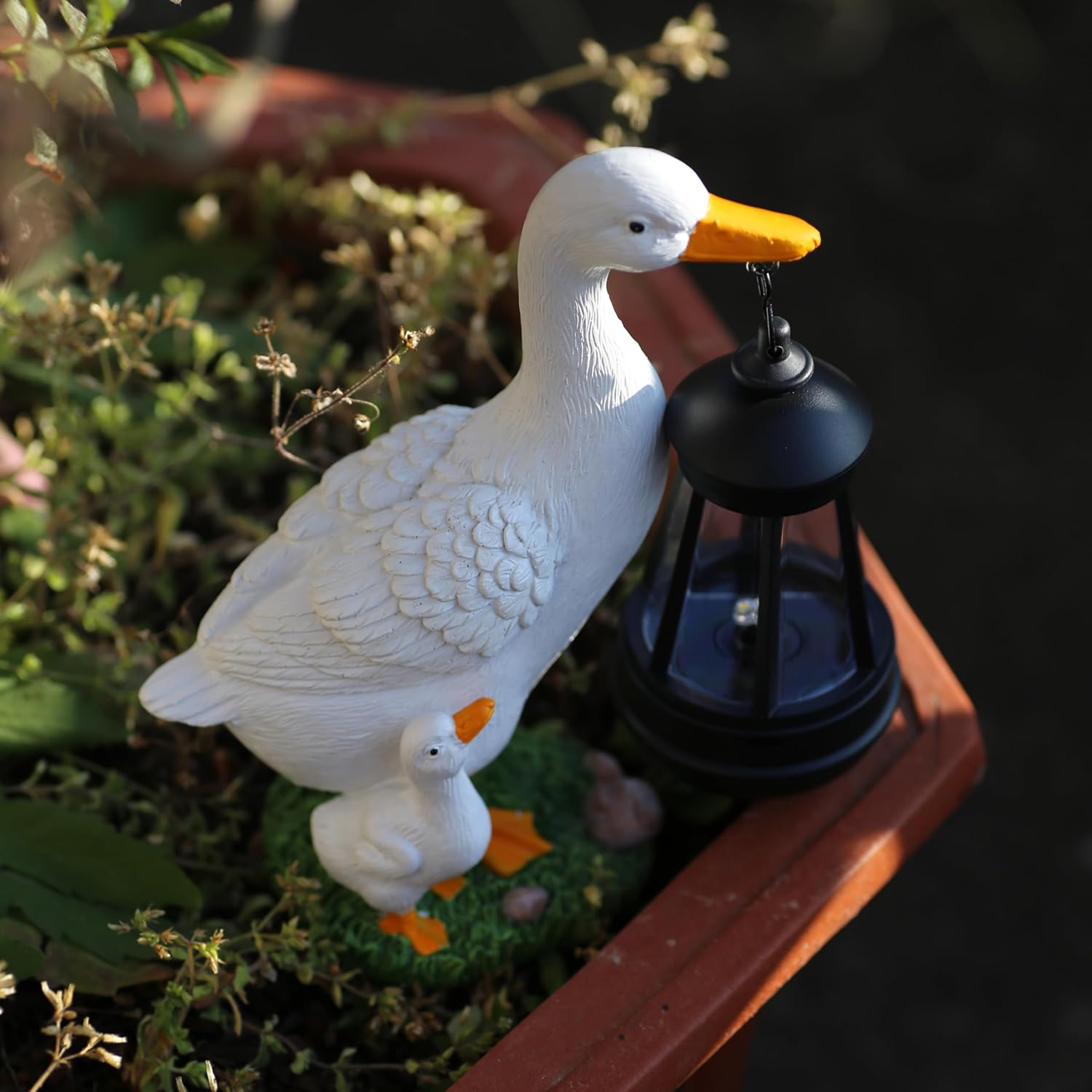BRMM MIA Garden Statues Garden Ornaments Animaloutdoor Statues Standing Ducks Garden Animal Sculpture (Duck Lamp) image number 3