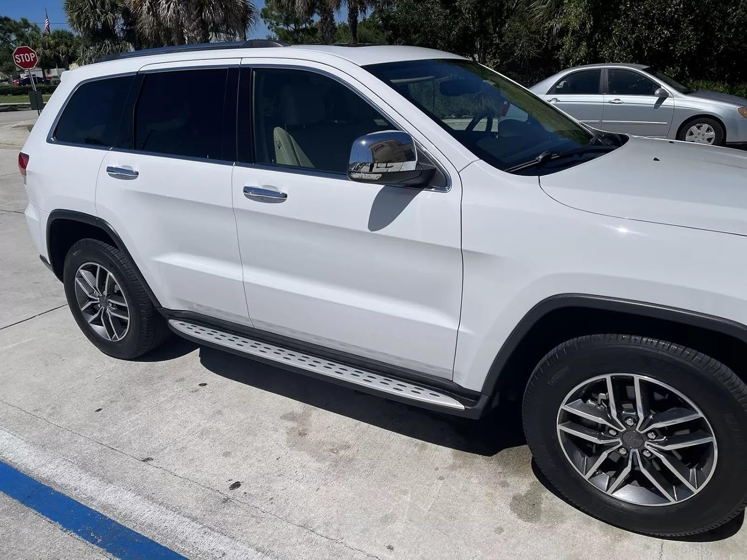 TINIANHHCT 2PCS Running Boards Fits for Jeep Grand Cherokee 2011-2021 Side Steps Bars Pedal Black(With Brackets)