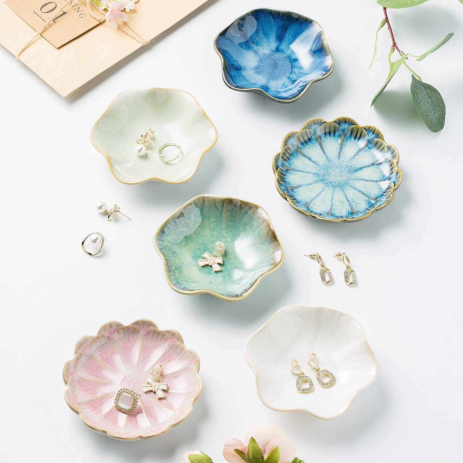 Jewelry Dish Tray, Ring Dish, Ceramic Trinket Tray, Key Bowl, Decorative Plate, Gifts for Friends Sisters Daughter Mother(Light Green) (JS202)