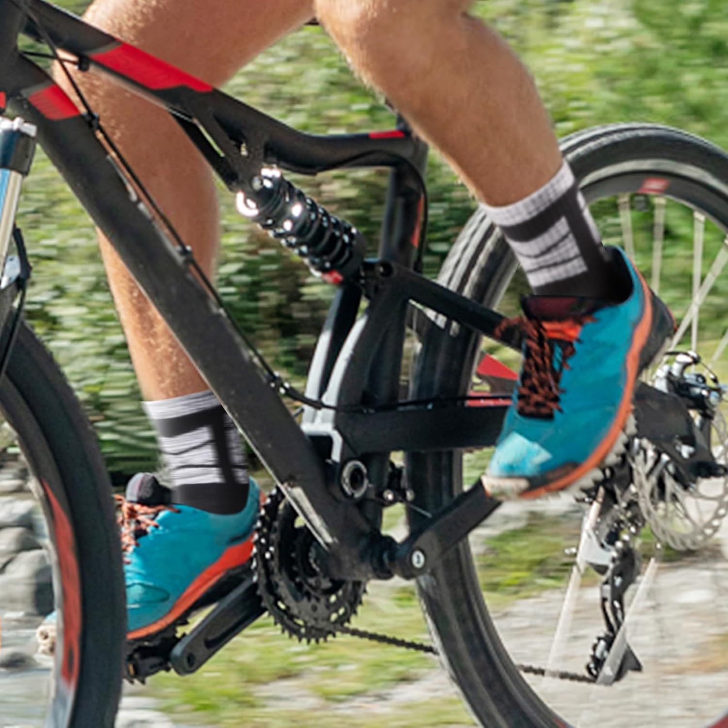 YUEDGE Men'S Cushioned Hiking Sports Socks Breathable Wicking Work Socks Padded Safety Boot Socks Casual Athletic Crew Socks for Men, 5 Pairs image number 4