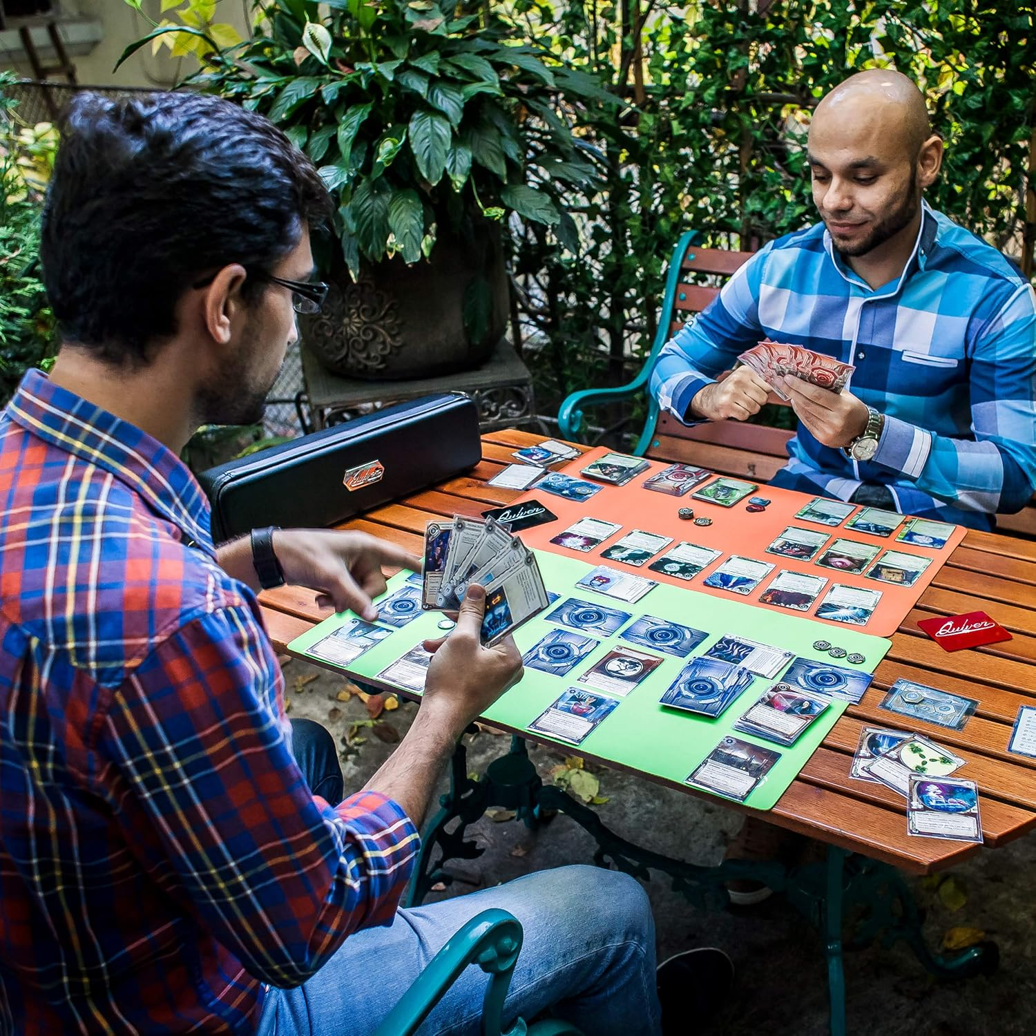 Quiver Time 200 Apollo Standard Clear Card Sleeves Fits Magic: the Gathering Cards and Other TCG Cards - Ultra Transparent Trading Card Sleeve, Card Protector Sleeves (66 X 91 Mm) - Clear Transparent Card Sleeves image number 6