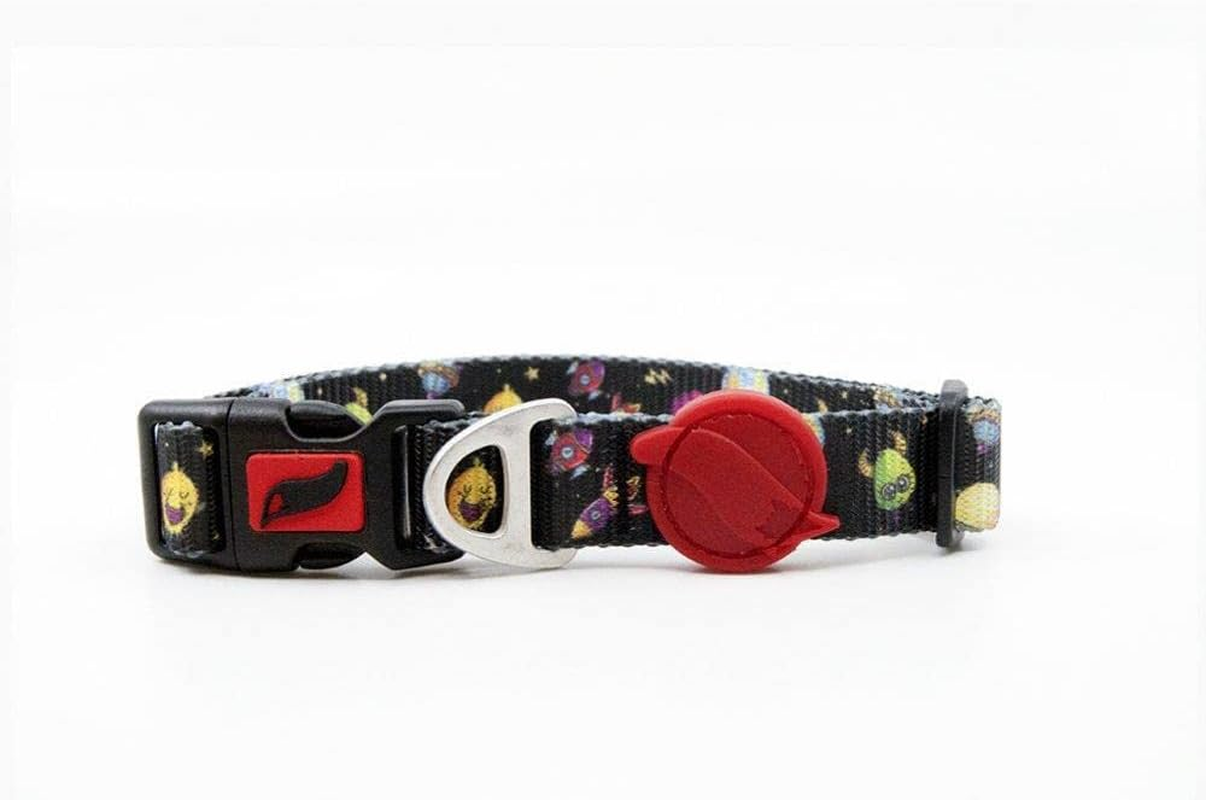 ASTORPET | Tailpetz Dog Collar. Soft Touch Adjustable Collar. Safety Clasp and Stitched Loop. Bubbles. Size M image number 2