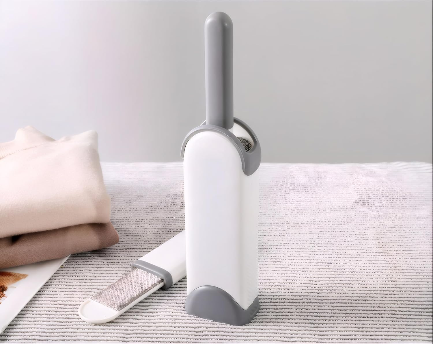 Ulata 2Pc Garment Brush,Double Sided Self Cleaning Loose Hair Catcher for Pet, Hair Cleaner for Clothes, Sofa, Carpet,Electrostatic Adsorption image number 1