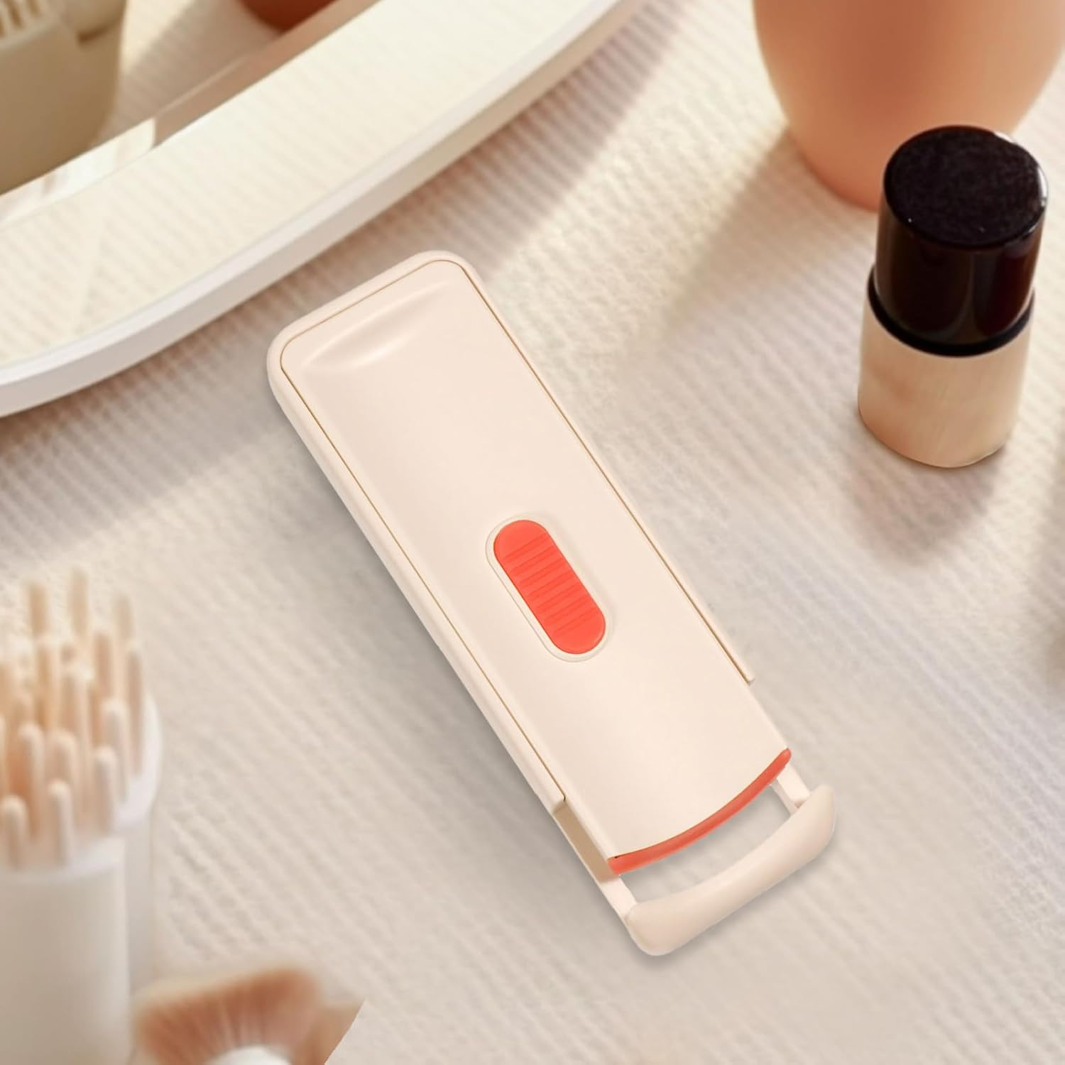 Eyelash Heated Curler - Silicone Beauty Eyelash Curler Makeup Heated - Wide Angle Precision Lash Styling Gadget for Women Daily Home Travel Outdoor Party image number 1