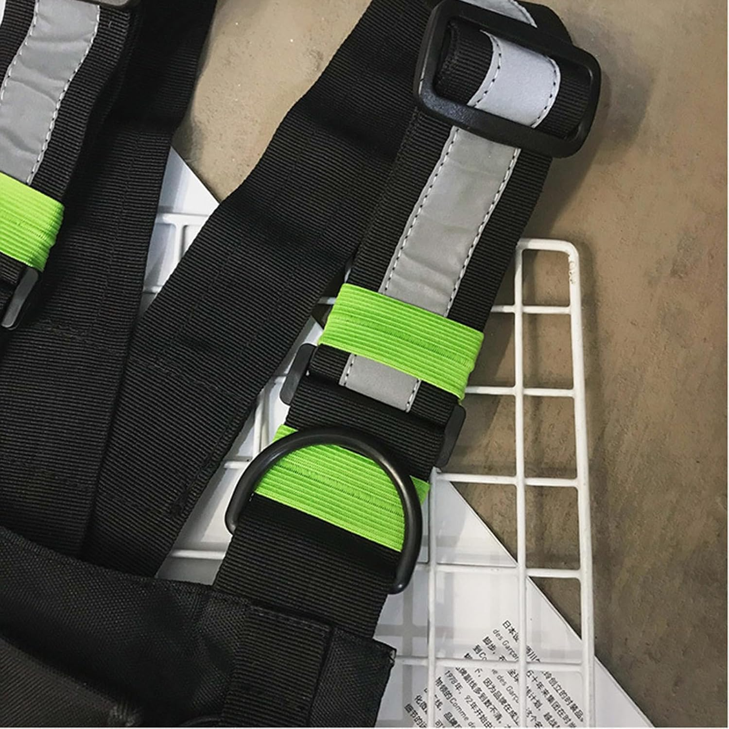 Maizoon Multifunctional Unisex Chest Bag Reflective Vest Two-Way Radio Talkie Hands-Free Suitable for Running and Hiking image number 6