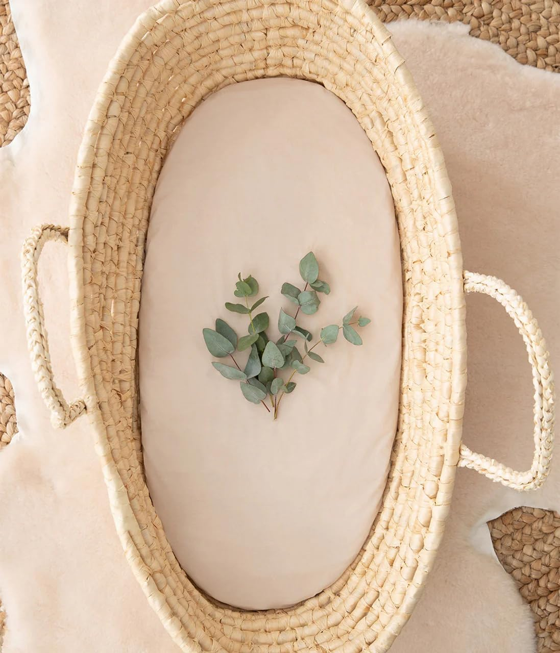 Love to Dream 2-In-1 Waterproof Bassinet Sheet & Mattress Protector | Tencel, Soft Jersey Fabric, Fits Oval & Square Mattresses, Machine Washable, Anti-Bacterial, Quiet Waterproof Backing | Pink