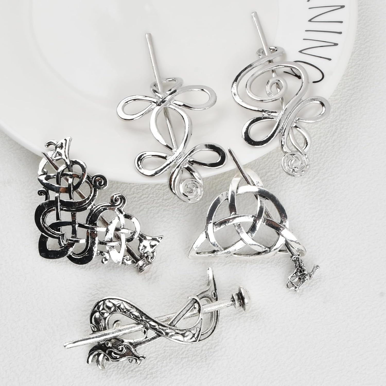 Amexo Pack of 5 Celtic Viking Hair Clips, Vintage Hair Clip Hair Pins Minimalist Metal Knot Hair Stick Knot Hair Clip Retro Hair Accessories for Girls Women (Silver) image number 3