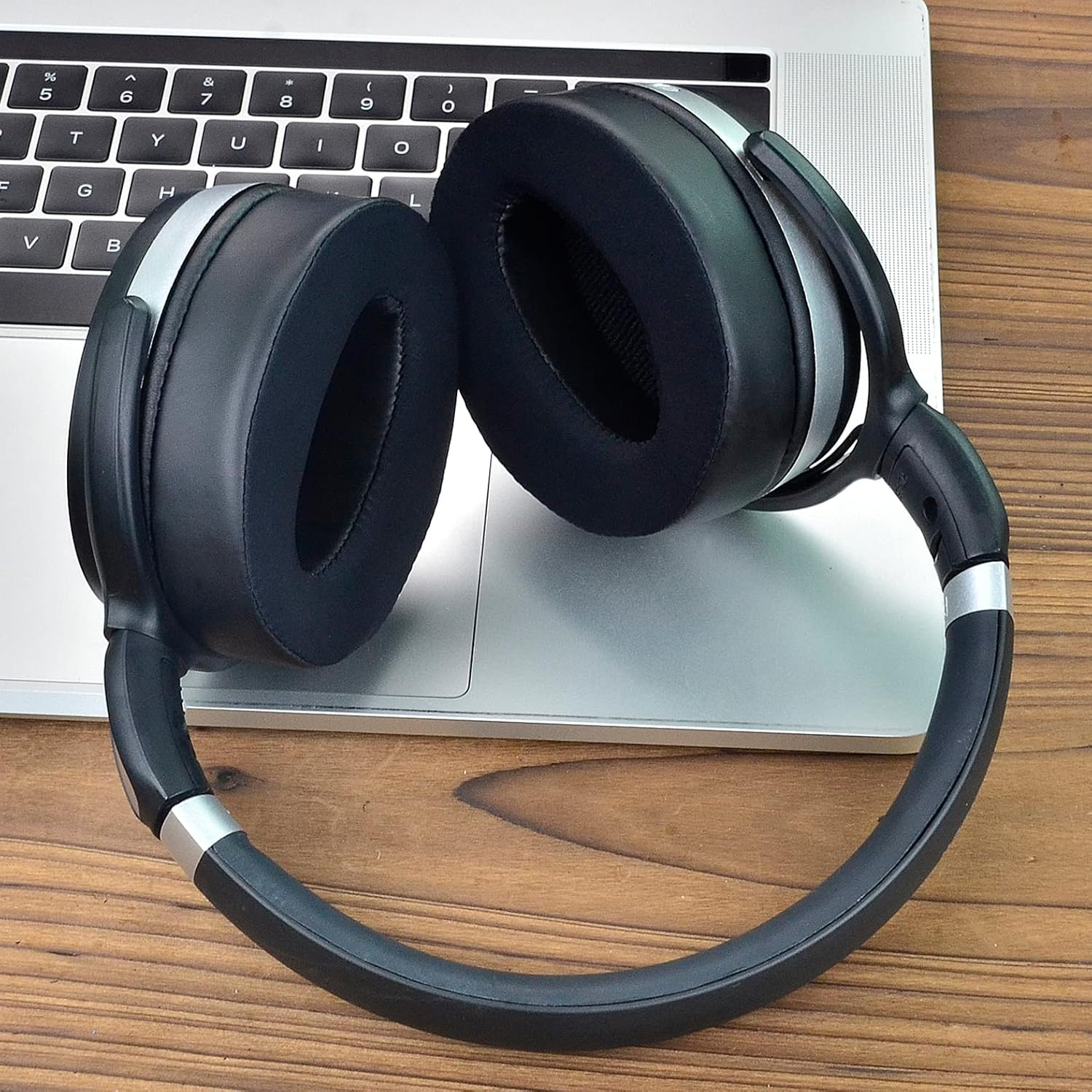 Ear Pads Replacement Cushions Compatible with Sennheiser HD 4.50BT, HD 4.50, HD 4.50BTNC, HD 4.50SE, HD 4.40BT, HD 4.30G, HD 4.20S, HD 458BT, HD 450, HD 450BT, HD 350BT Headset (Silky Cool Gel) image number 4