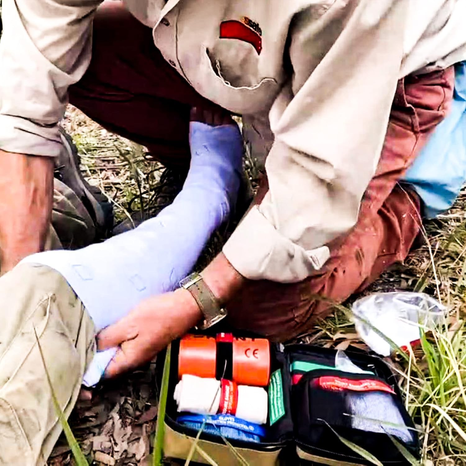 SSSAFE SURVIVAL Snake Bite Kit Designed in Collaboration with SSSAFE Pty Ltd for Australian Venomous Snake and Spider Bite First Aid image number 4