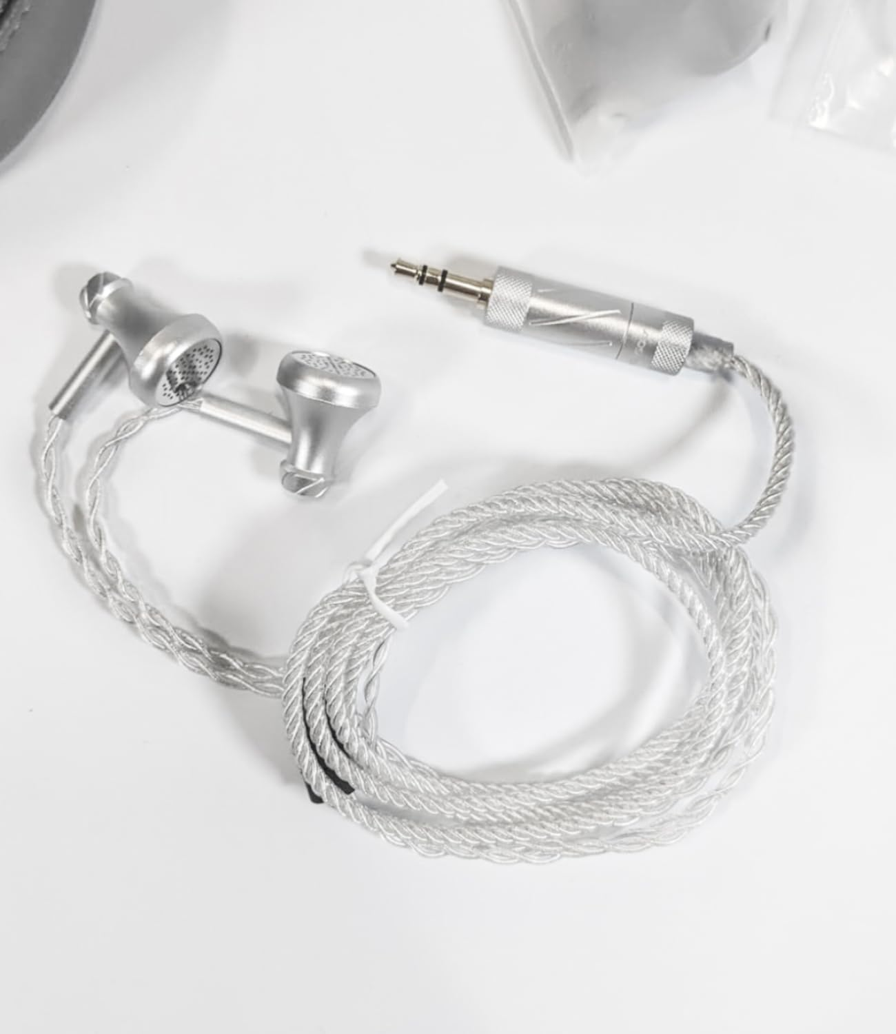 AOSHIDA E60 Wired Earbuds, Iems In-Ear Earphones, Flat Head Earbud Noise Isolation Corded Earphone for 3.5Mm 4.4Mm 6.35Mm Jack with Case No Mic for Phone/Pc/Mp4 Player/Headphone Amp