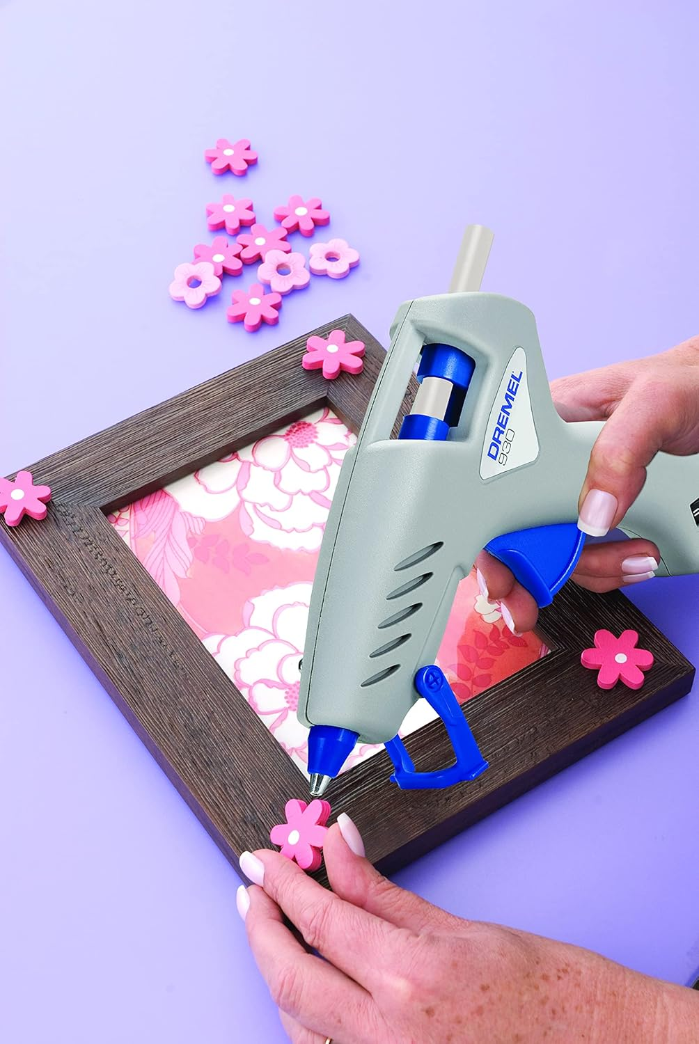 Dremel 7Mm Multipurpose Glue Sticks Low Temp (12 Pack) image number 2