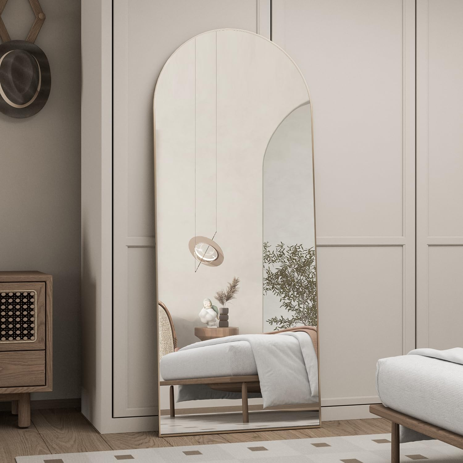 CASSILANDO Arched Full Length Mirror 165 &times; 60Cm, Floor Big Standing Mirror, against Wall for Bedroom,Dressing and Wall-Mounted Thin Frame Mirror, Gold