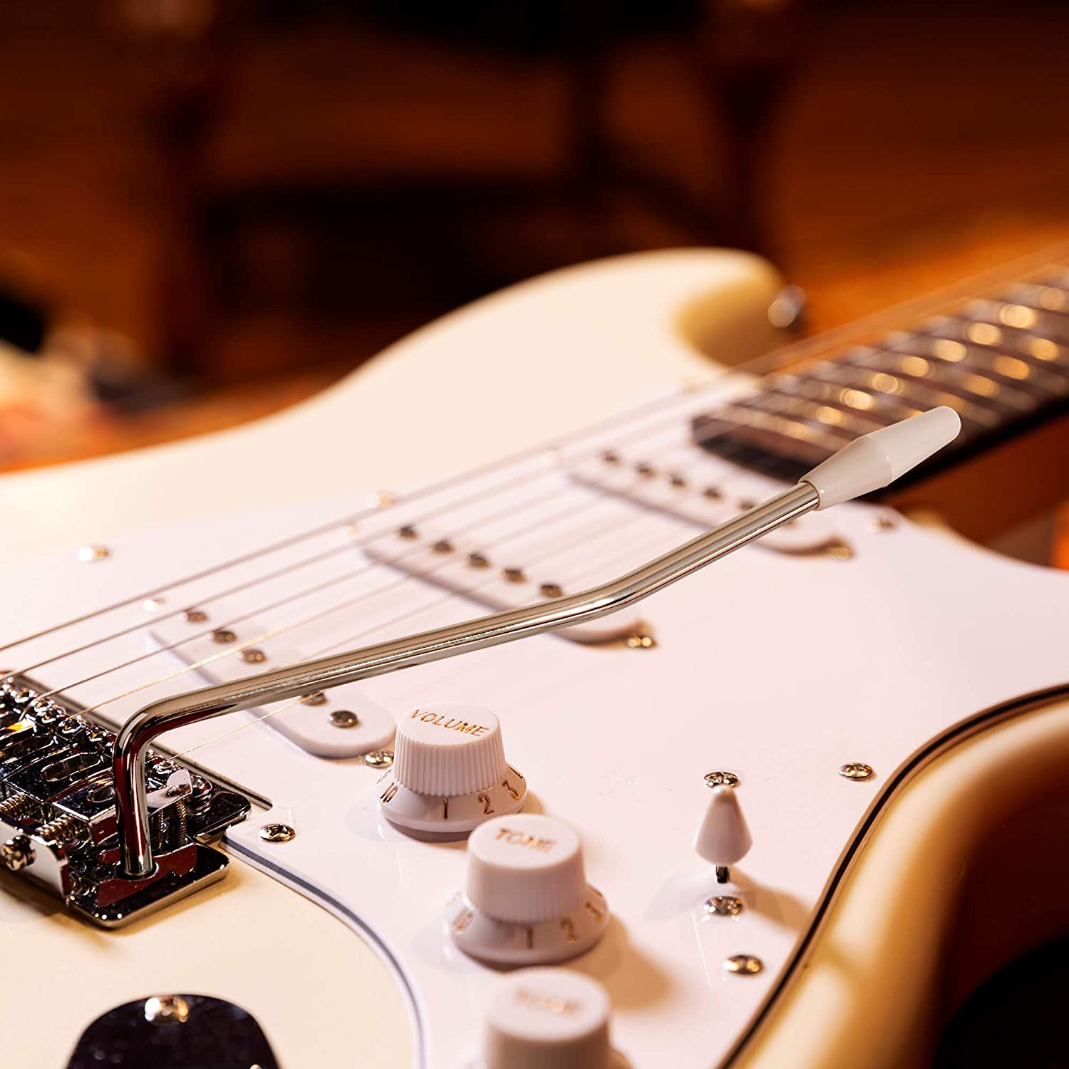 MAX Gigkit White Stratocaster Electric Guitar Pack image number 5