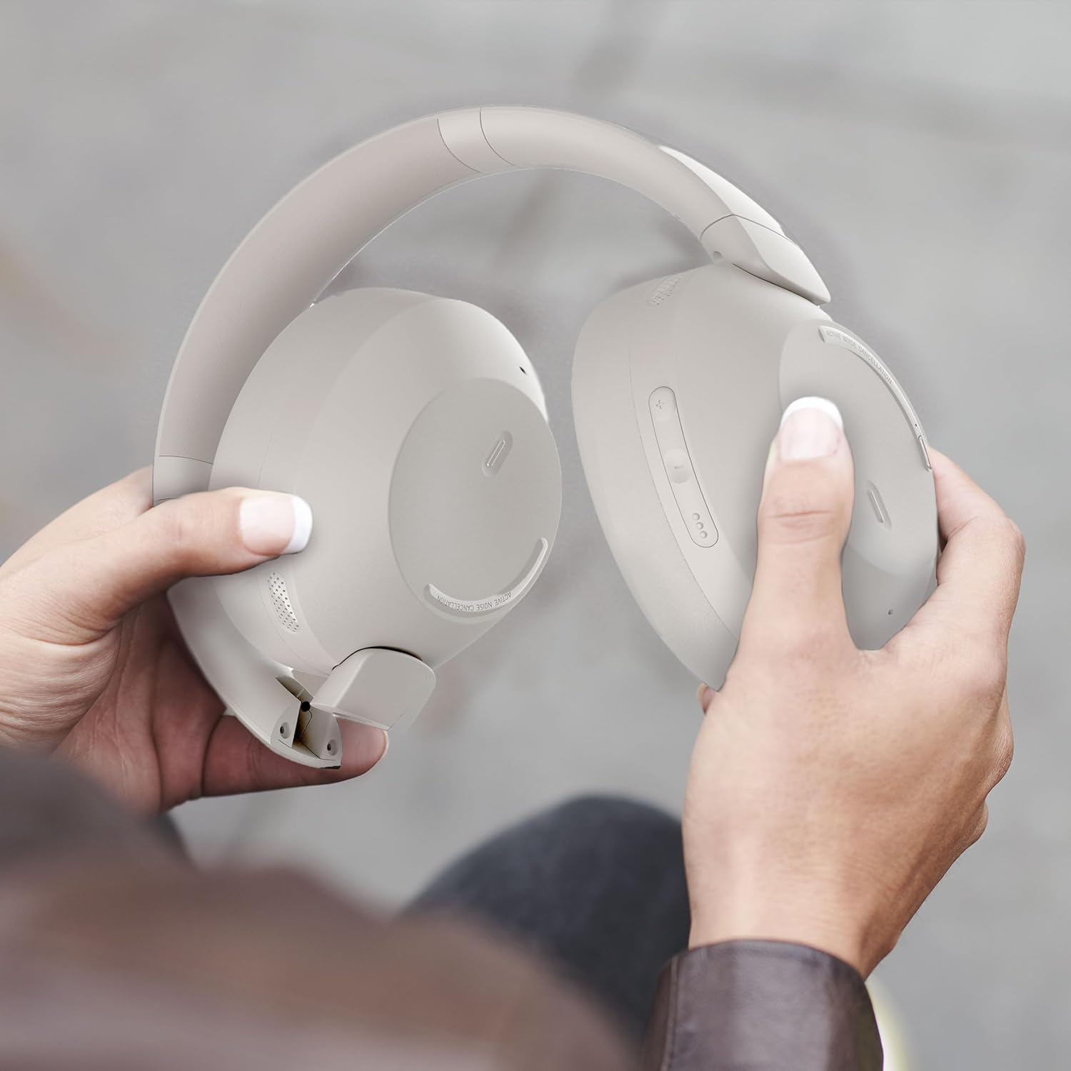 Mixx Audio Streamq C4 Wireless Headphones Sand image number 3