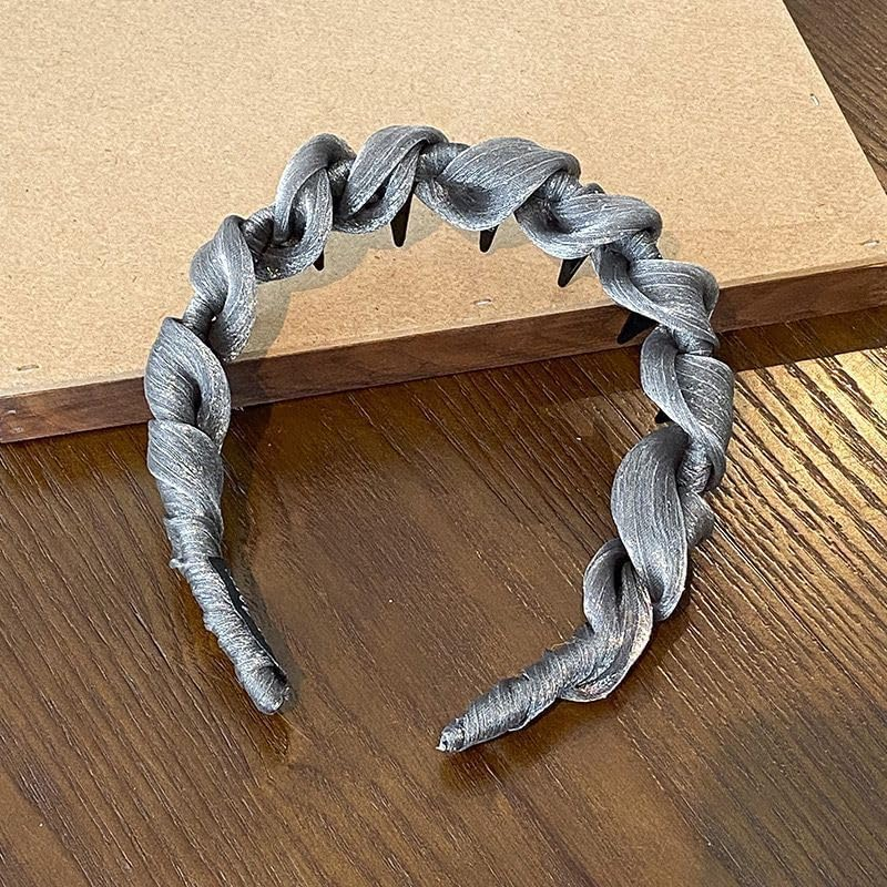 Elegant Headband, Set of 2 Headband with Shark Tooth Comb, Hair Band with Clips, Plastic Wavy Hair Comb for Women, Girls Set Hair Accessories image number 4