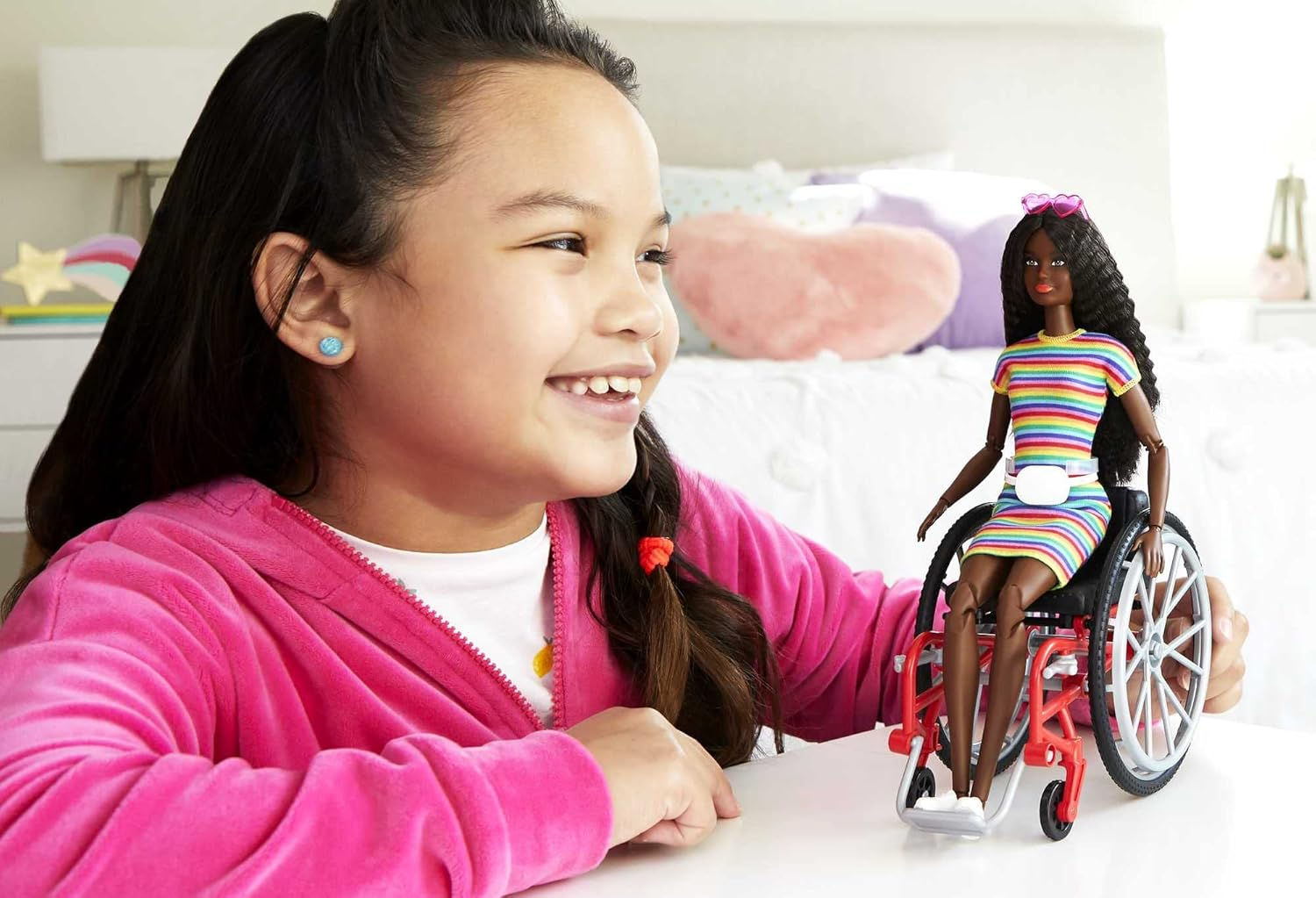 Mattel - Barbie Wheelchair Doll and Accessory, Crimped Brunette Hair image number 1