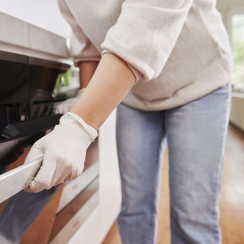 Vileda Ansell Handy Clean Disposable Latex Gloves | Powder Free | Sensitive Touch | Multi-Purpose Disposable Gloves - Perfect for Safe, Hygienic and Versatile Use | Box of 100 | Size Medium/Large image number 3