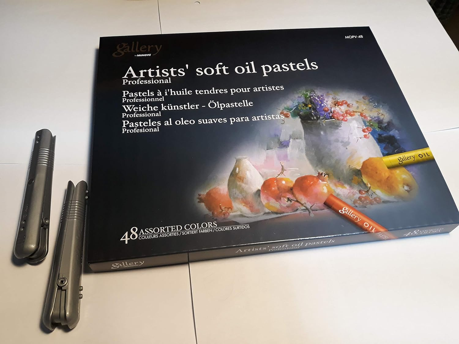Mungyo [ Gallery] Non Toxic Soft Oil Pastels Set of 48 Assorted Colors, Bundle with 2 Pastel Holders for Artist and Professionals