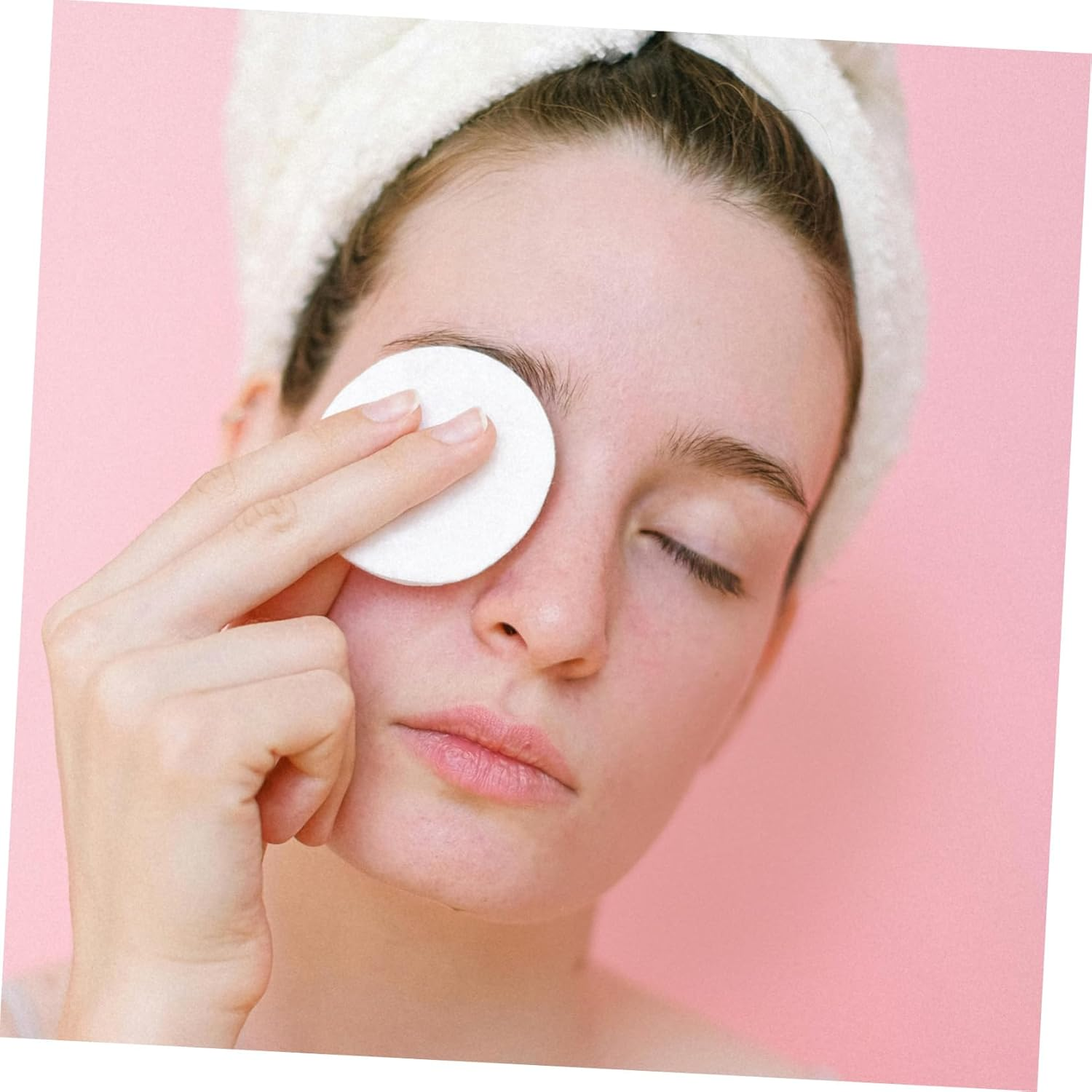 100Pcs Cotton Pads Exfoliating Facial Cleansing Pads for Makeup Remover White Stitched Cotton Rounds for Face Lip and Eye Cleaning image number 5