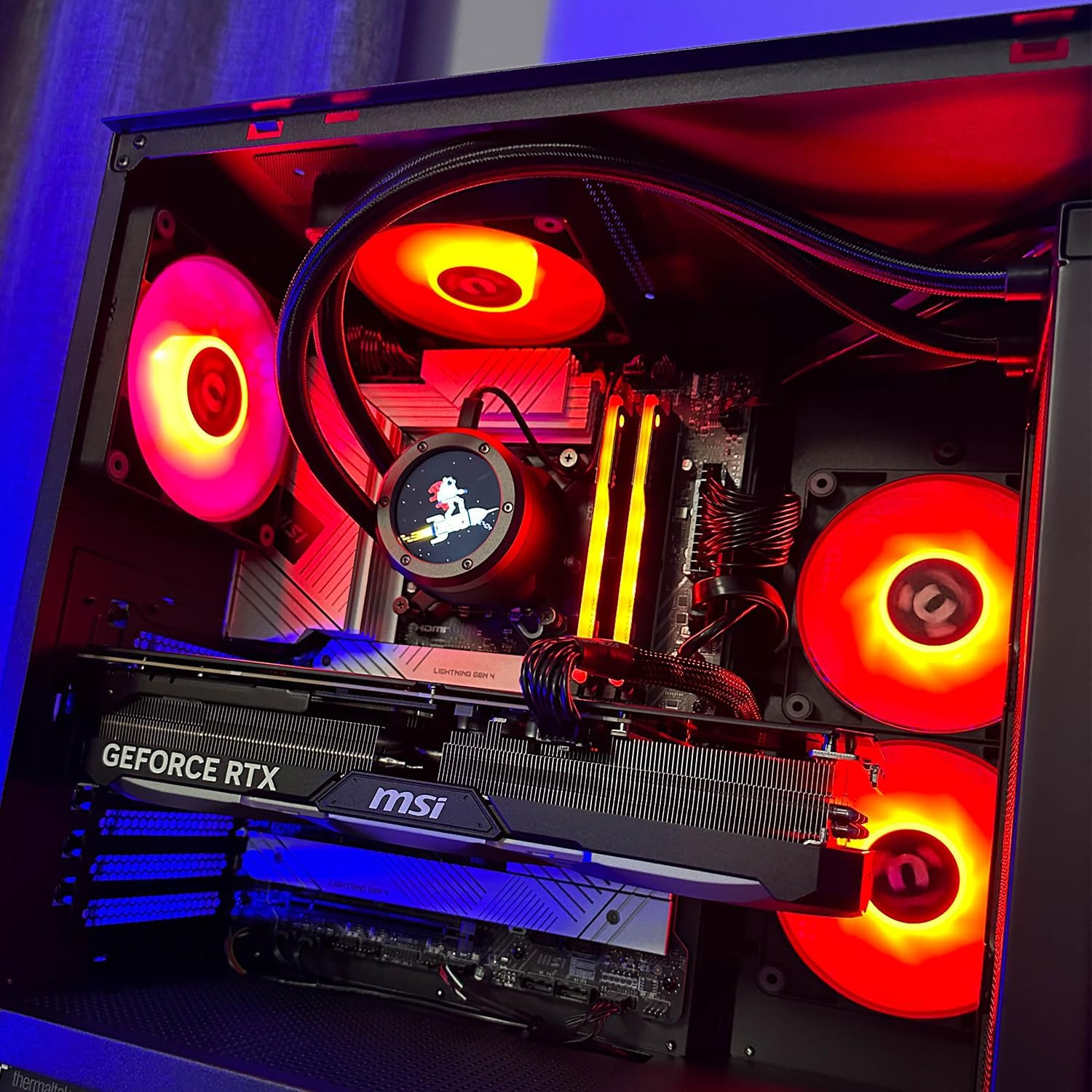 Thermaltake Computer System Rapture PRO V5 &ndash; AMD 7500F/ 4070 Super/ B650 Wifi/ 32G RGB D5/ Customizable LCD RGB AIO/ V350 Black, CA-4T2-00D1WA-02 image number 4