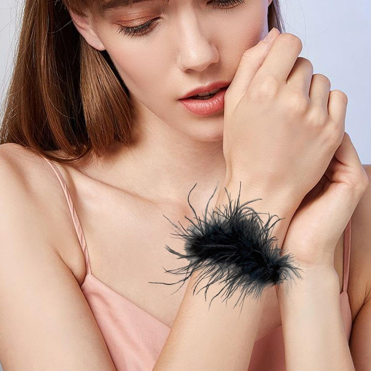 OVDGWC Elee 2 Pairs Feather Clips, Creative Simple Hair Clips, Back Gaps, Fashionable Hair Accessories for Women, Black/White Spring Clips, Hairstyle Decoration image number 3