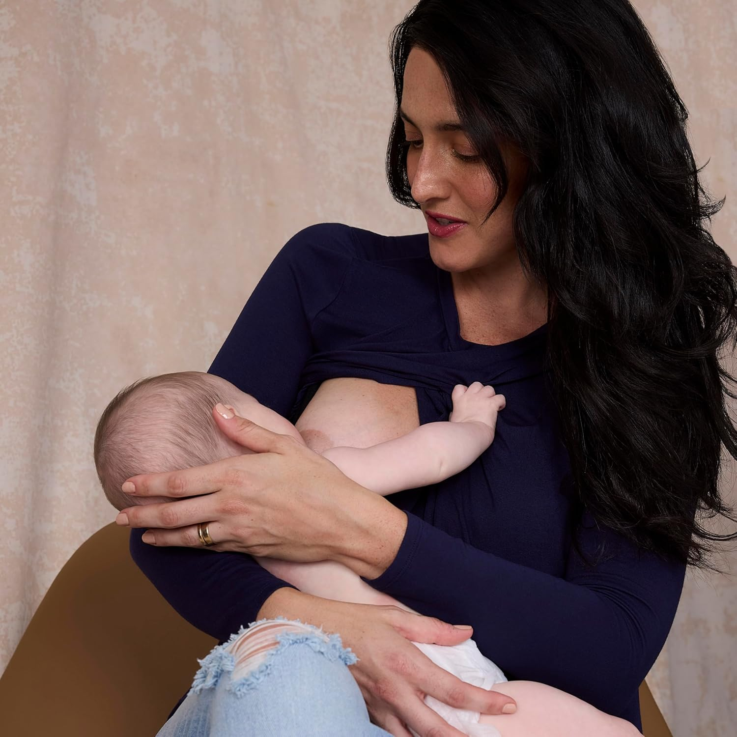 Motherhood Maternity Women'S Long Sleeve Scoop Neck Tulip Nursing Tee Shirt for Breastfeeding with Easy Access image number 6