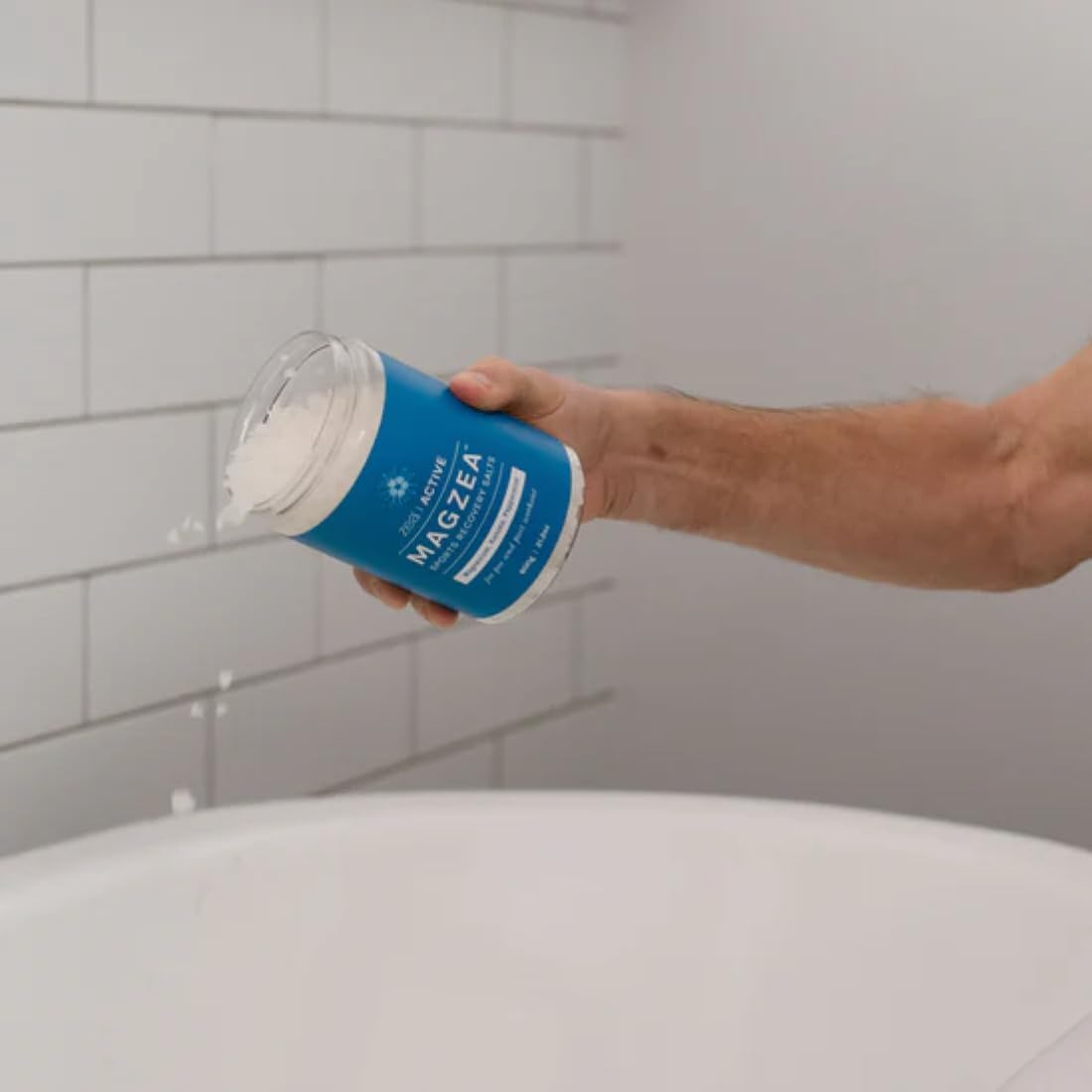 Zea MAGZEA Sports Recovery Bath Salts 600 G &ndash; Magnesium Flakes with Kunzea, Peppermint & Lemon Ironbark &ndash; Soothing Soak for Muscle Relaxation, Inflammation Relief & Post-Workout Recovery image number 2